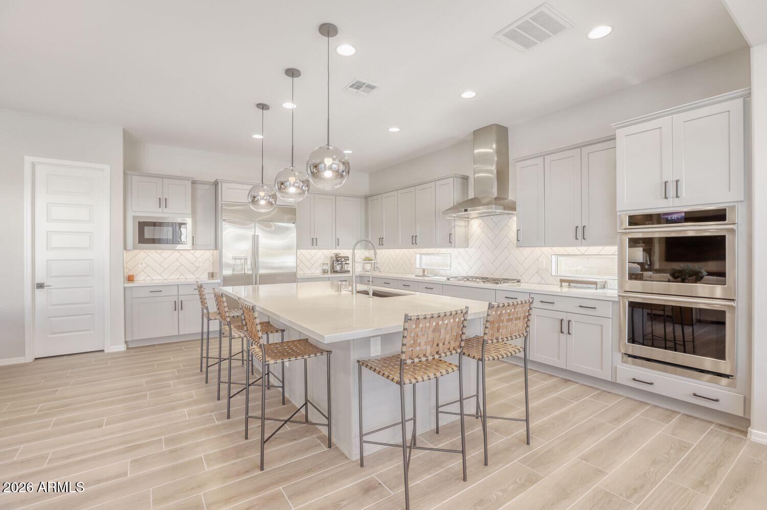 20812 W SAN JUAN Avenue