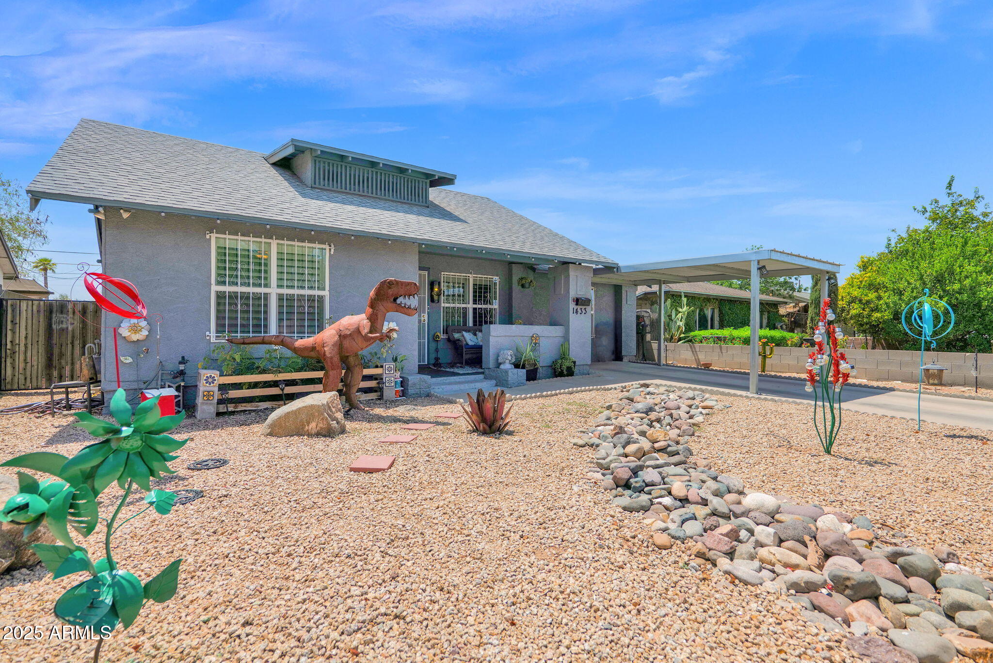 1433 E GARFIELD Street