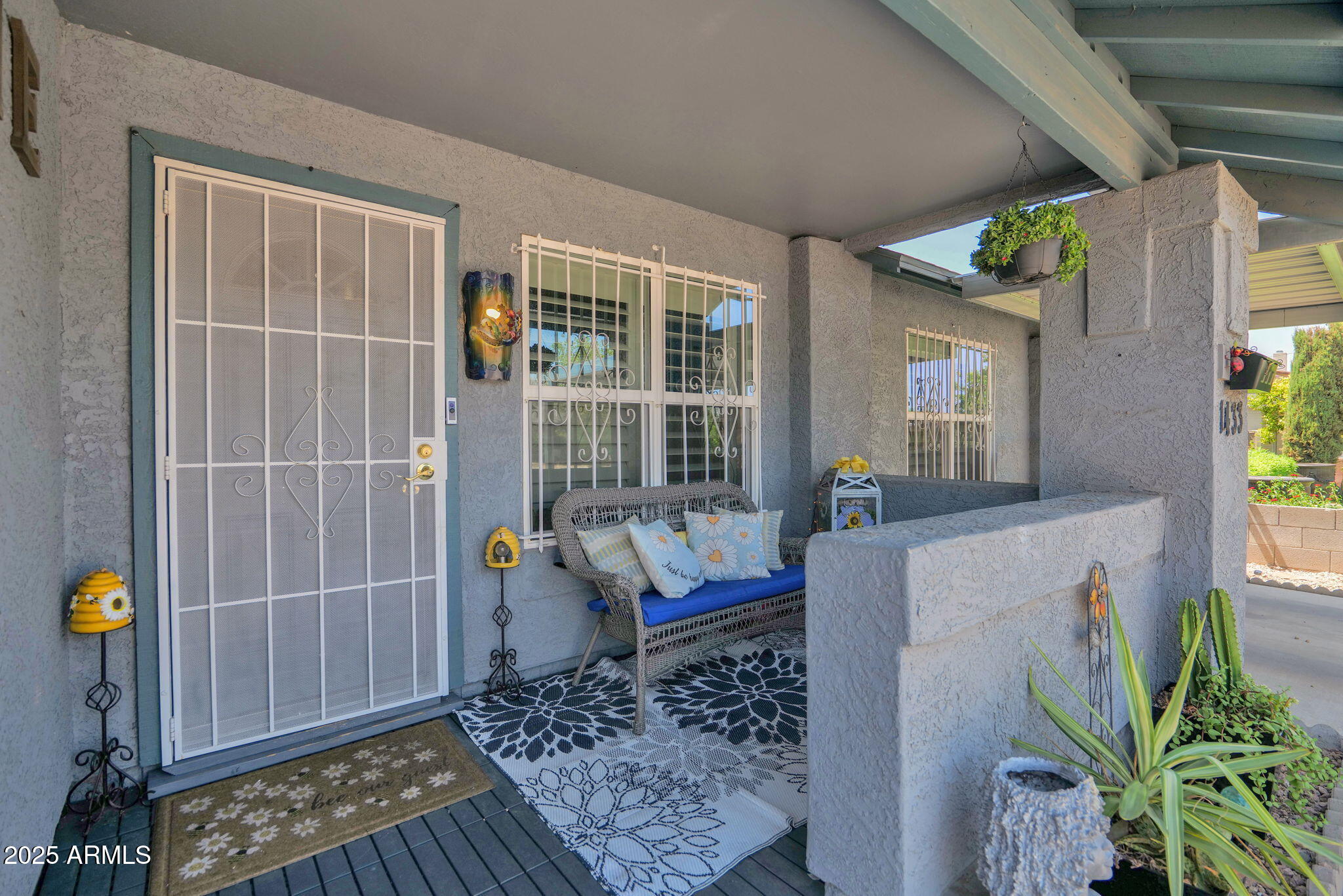 1433 E GARFIELD Street