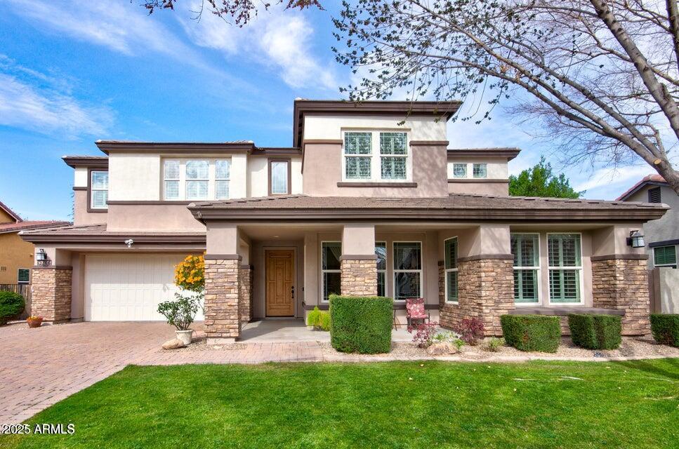 3744 E SIERRA MADRE Avenue