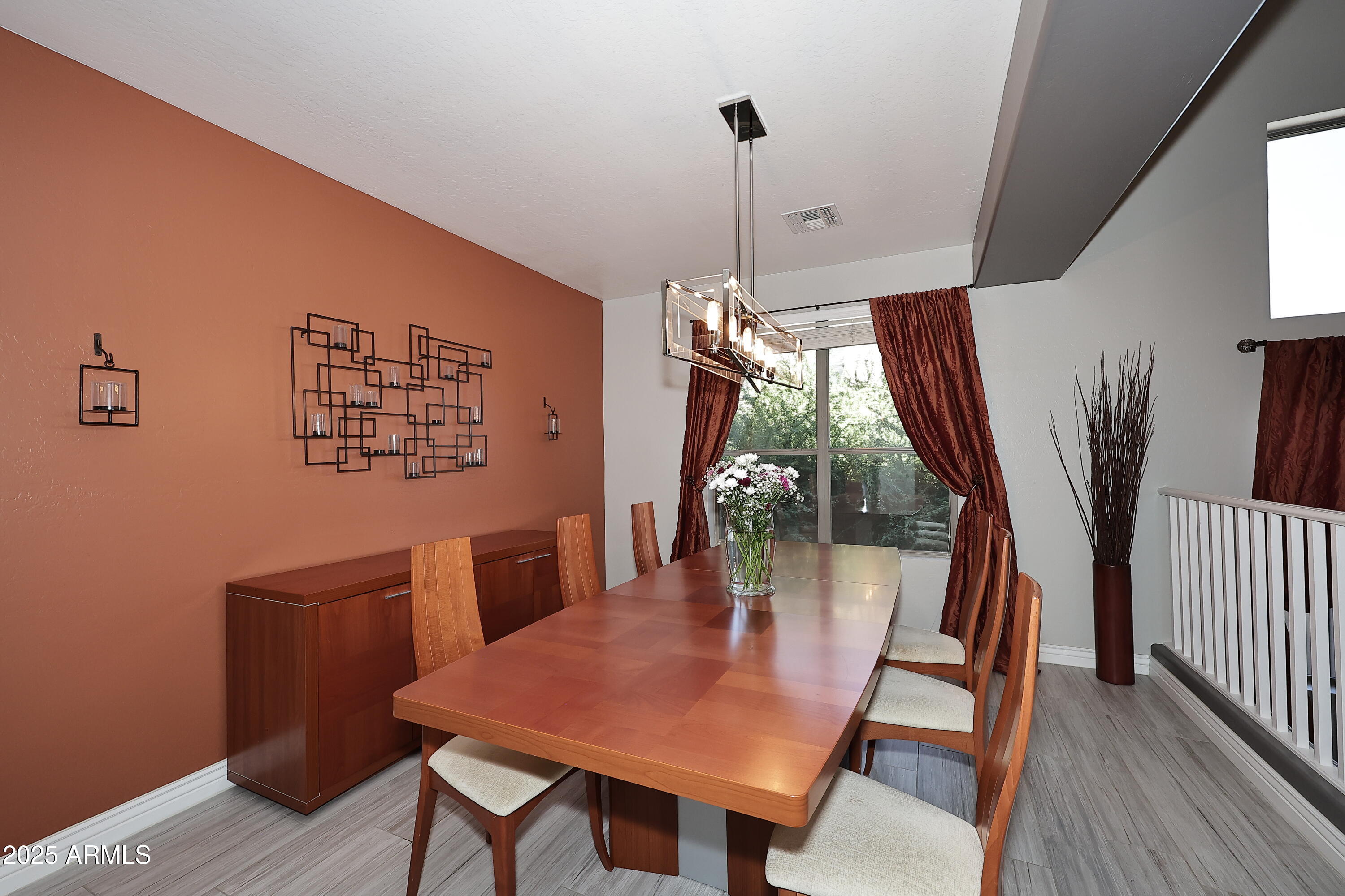 6937 W JACKRABBIT Lane
