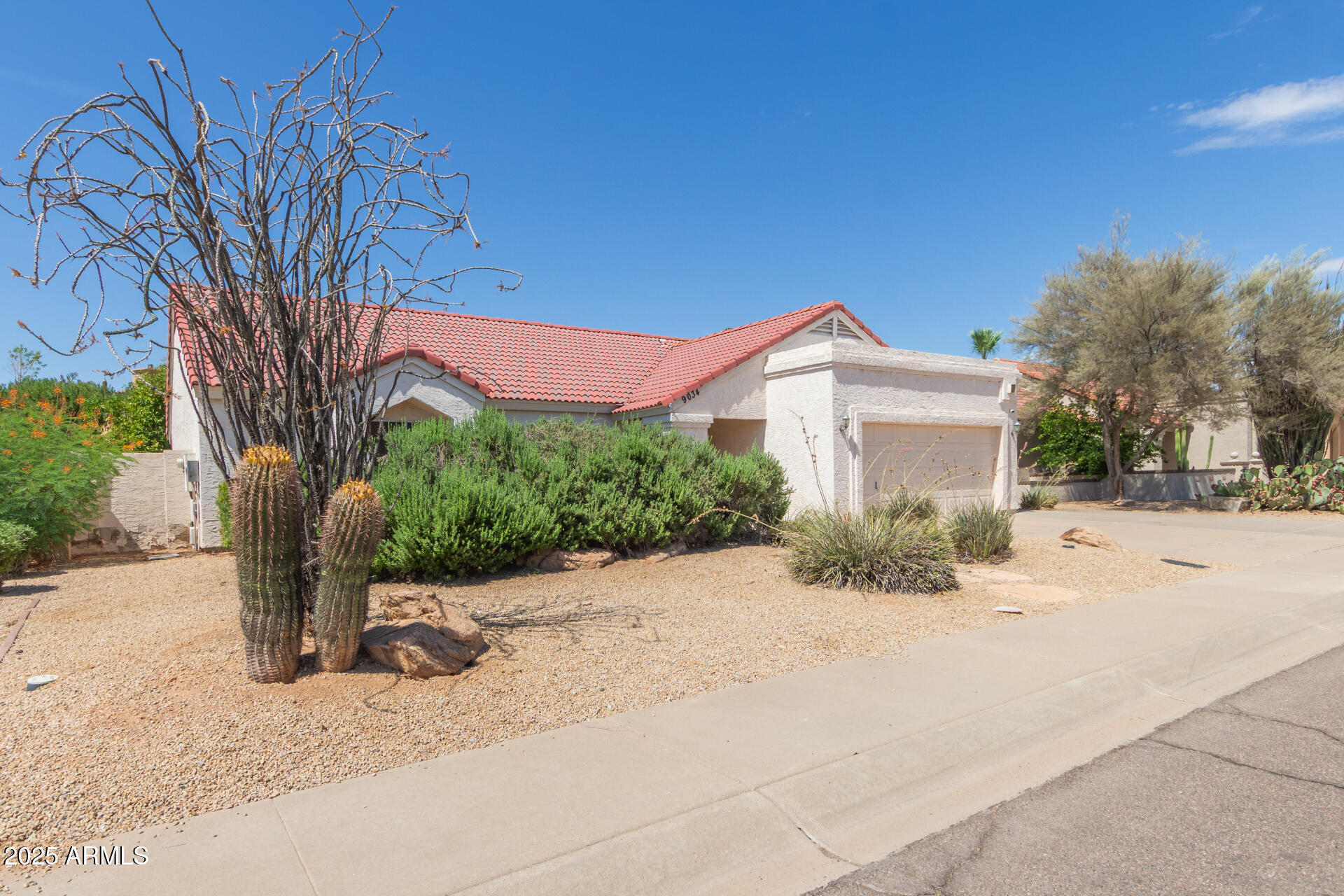 9034 E CORRINE Drive