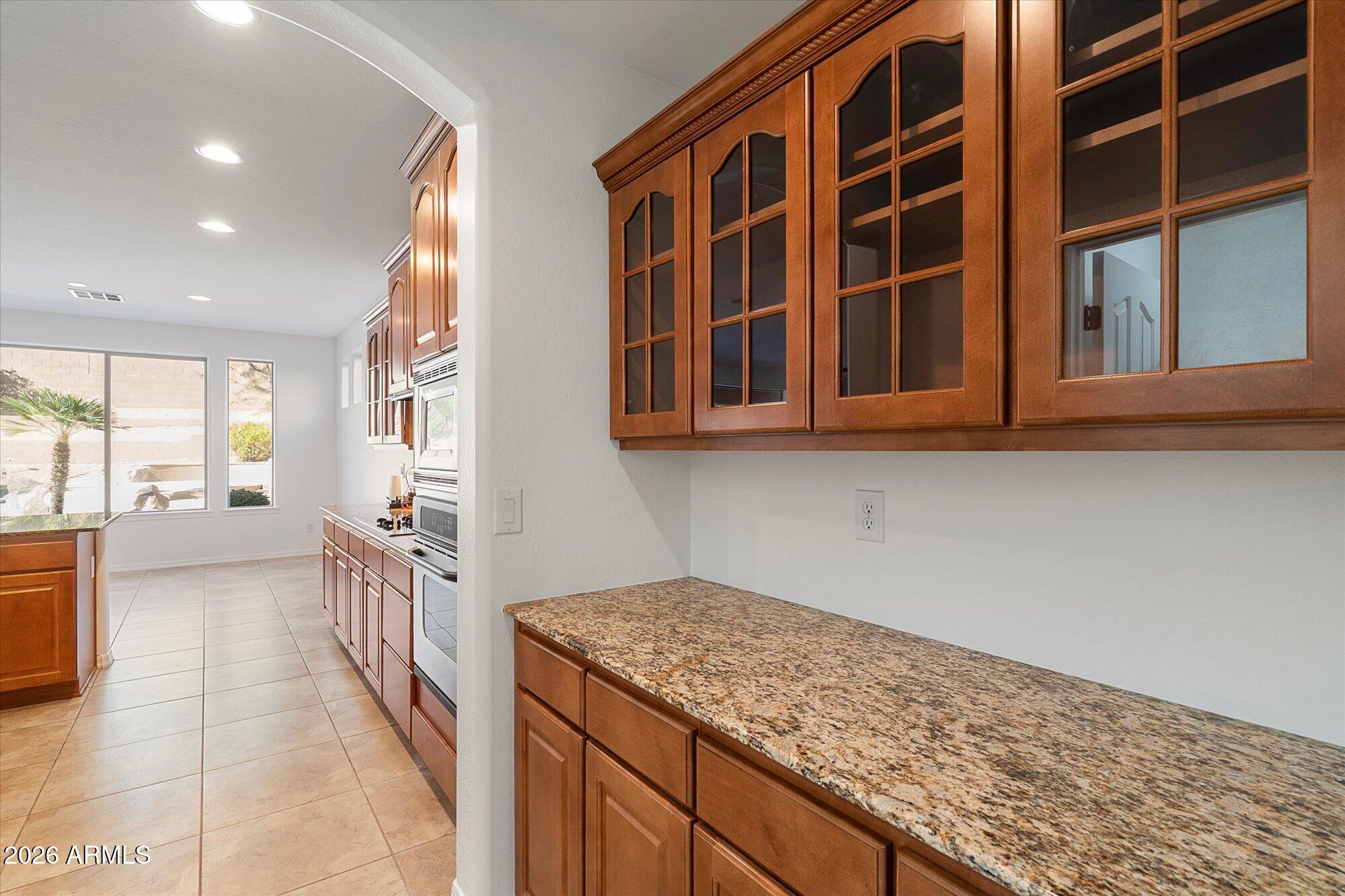 2406 W OLD PAINT Trail