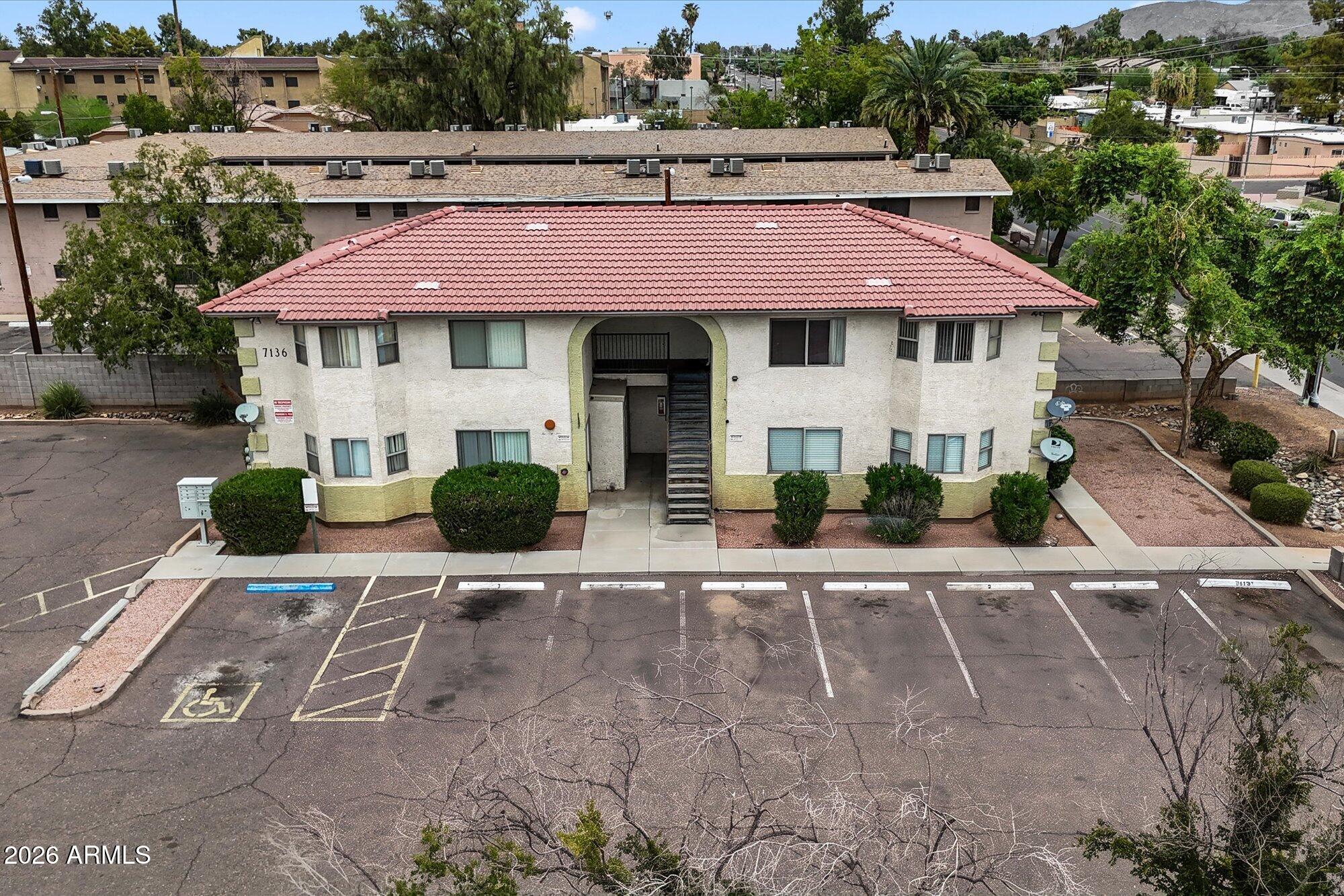 7130-7136 N 27th Avenue 1-4