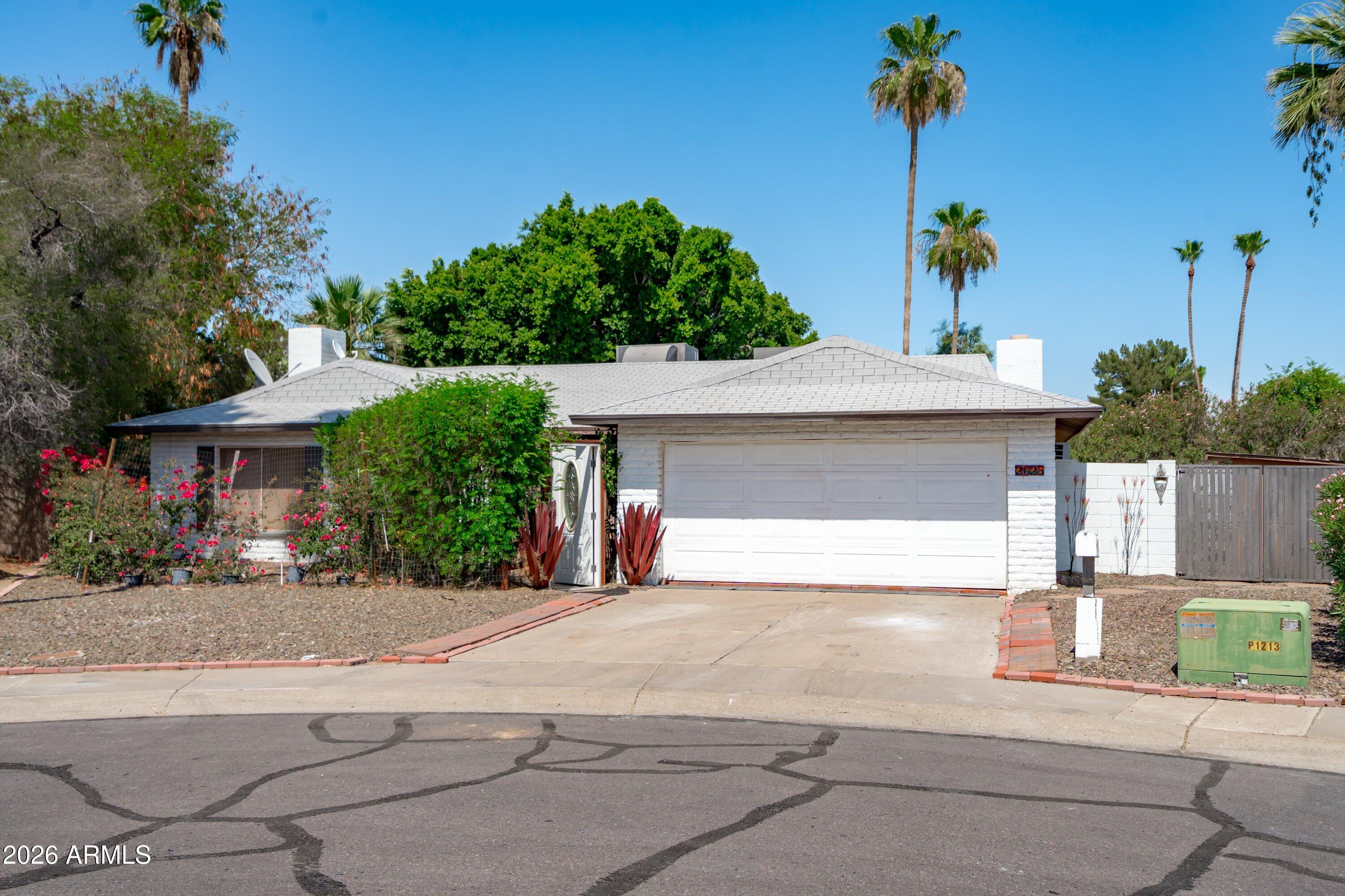 2628 W MENDOZA Circle