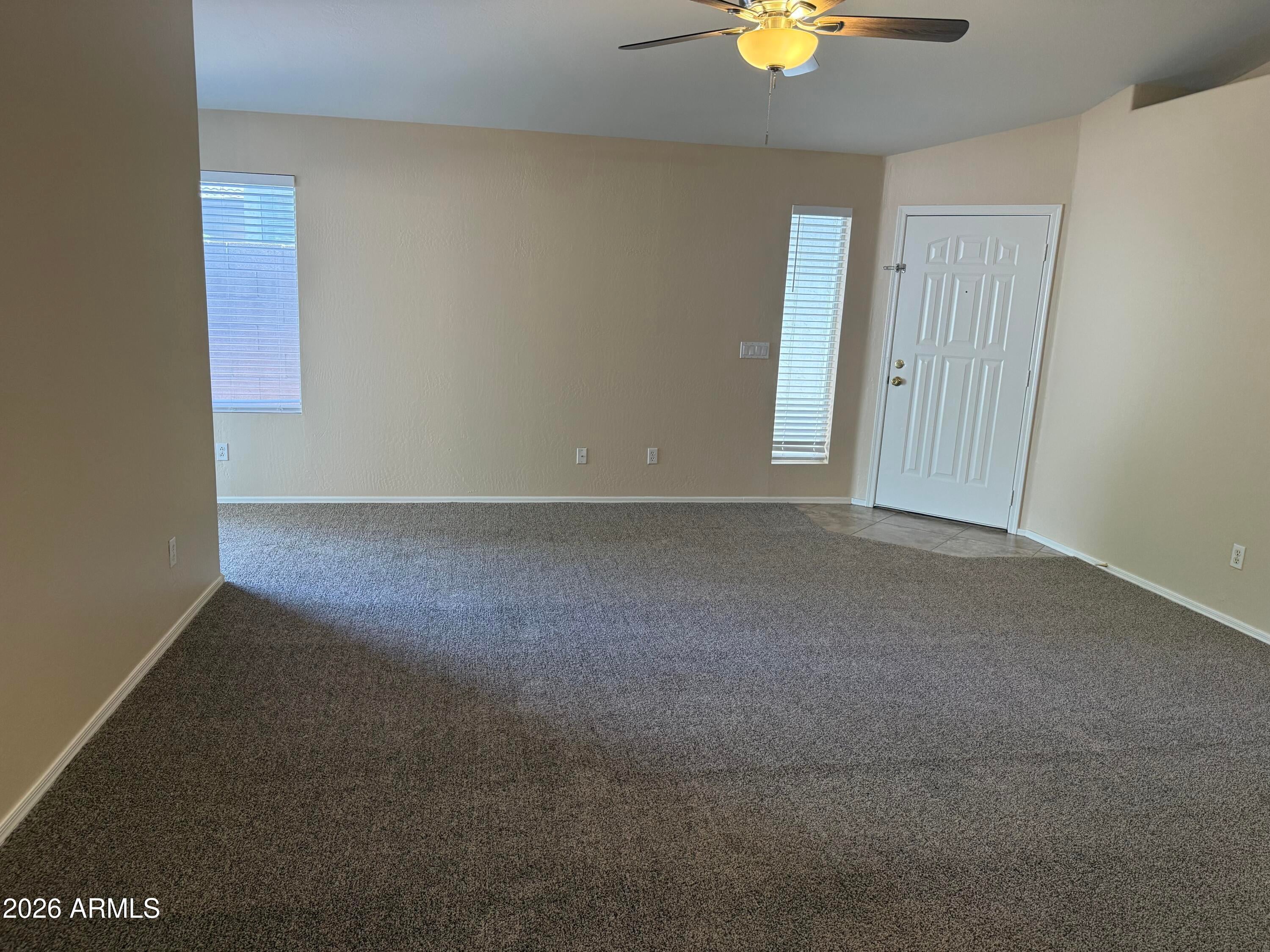 3236 E KERRY Lane