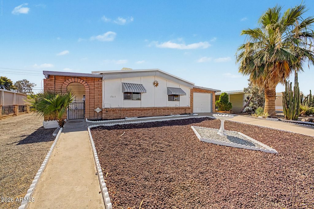 Photo of 17615 N 15th Place, Phoenix, AZ 85022 (MLS # 7053461)