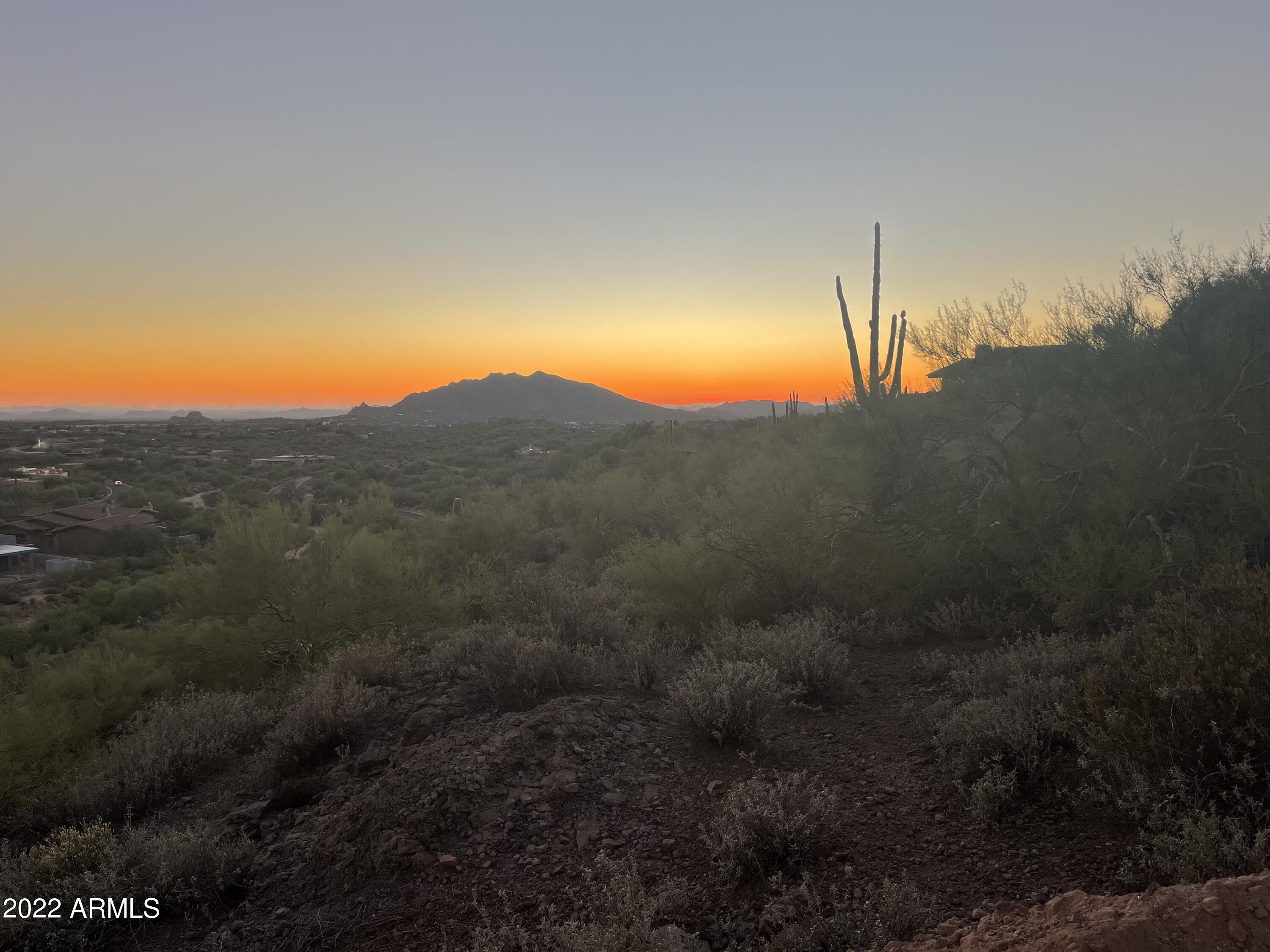 LONE MOUNTAIN - Land