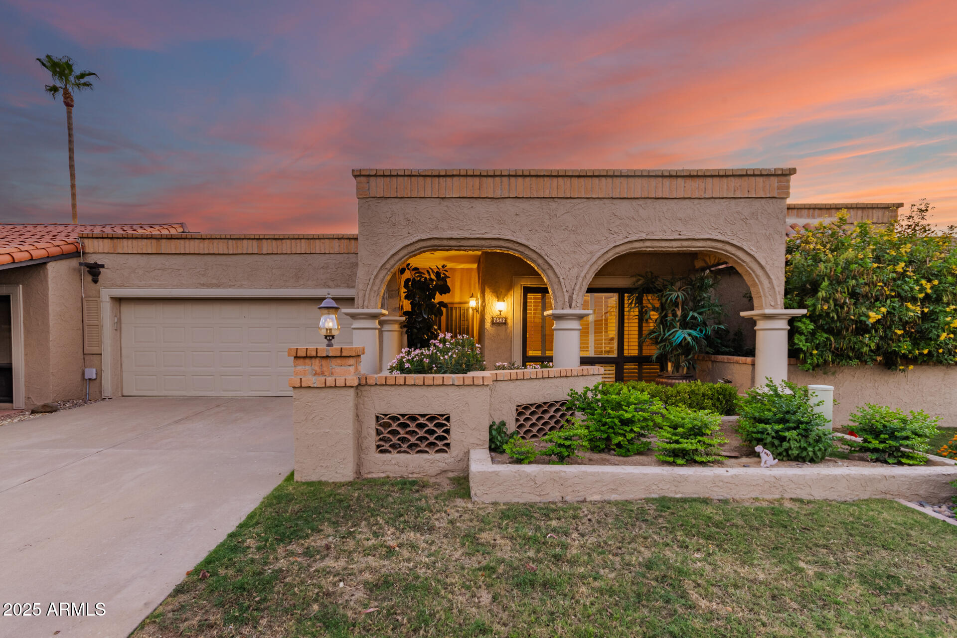 7542 N VIA CAMELLO DEL SUR --