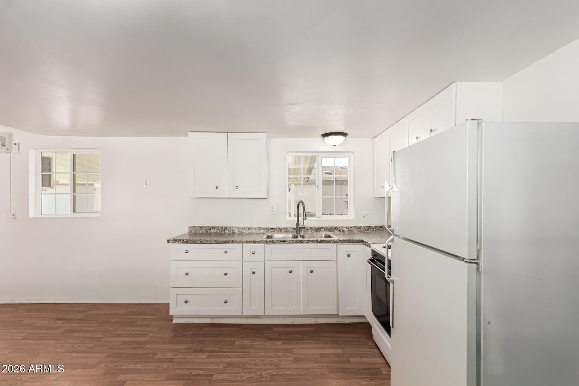 4605 S PRIEST Drive 203