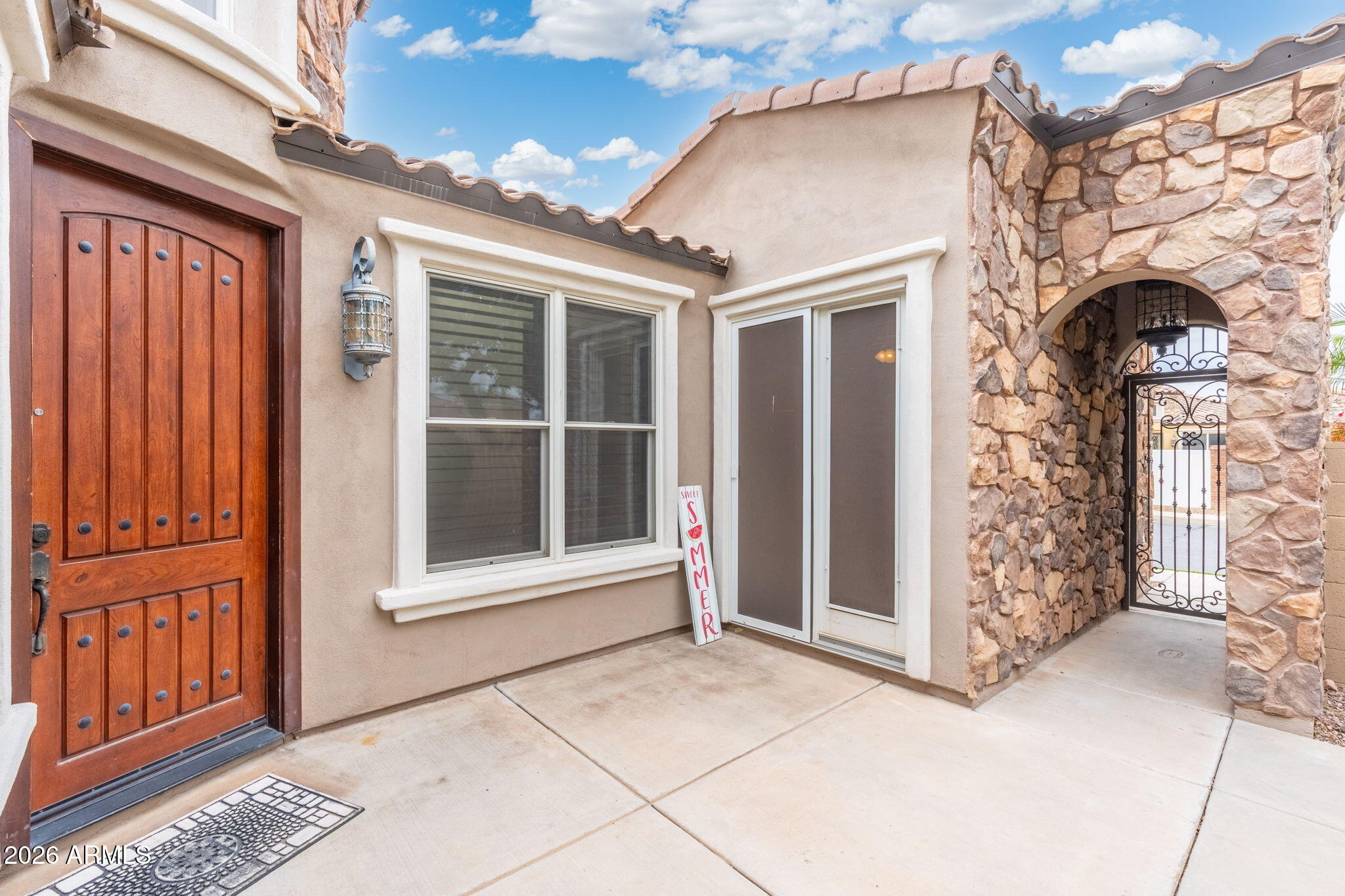 3067 S HALSTED Drive