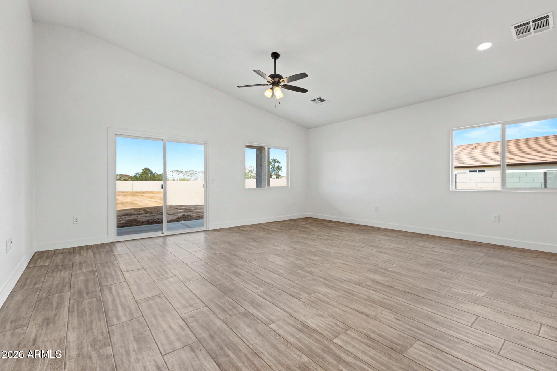 9806 W APPALOOSA Trail