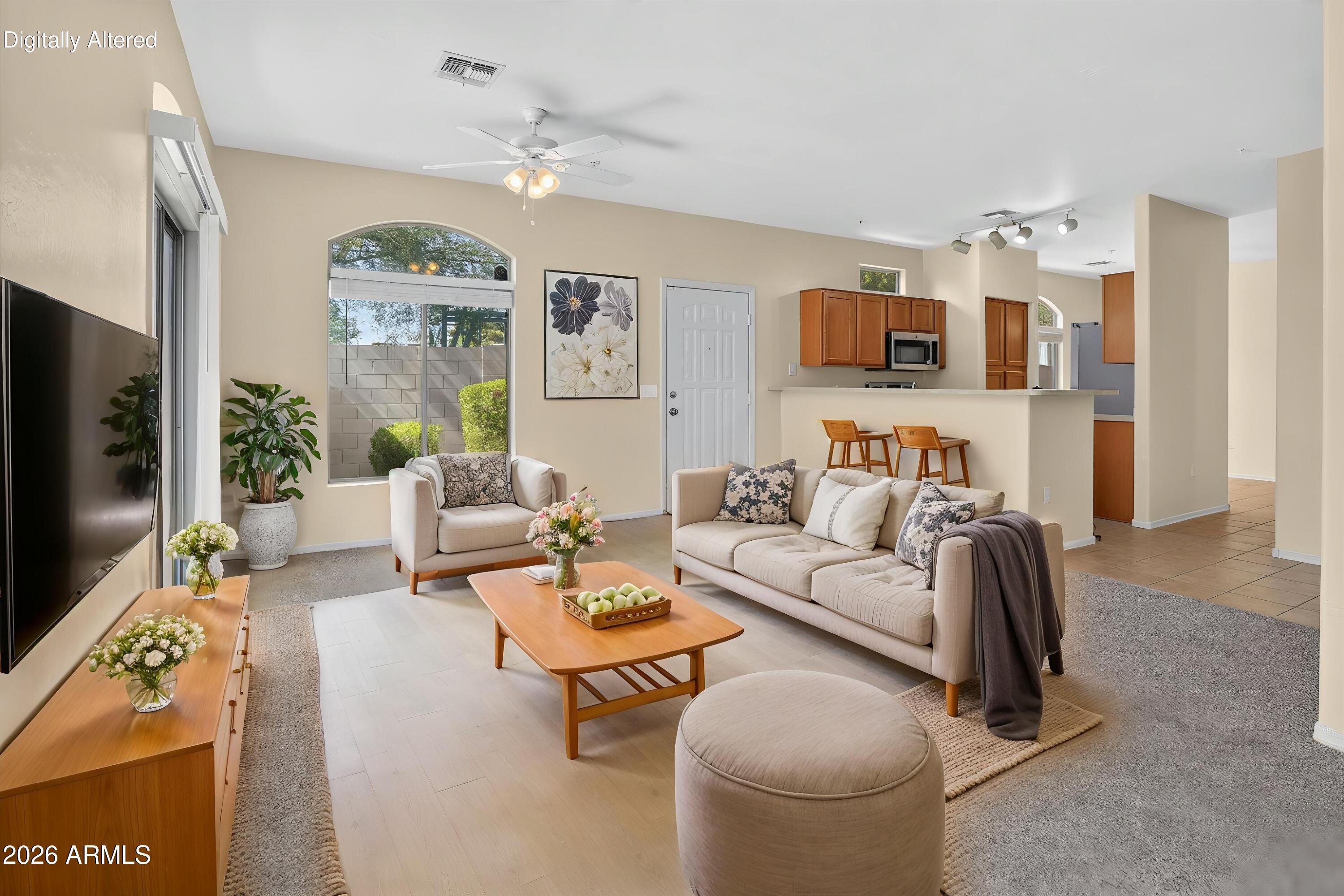 2150 E BELL Road 1090