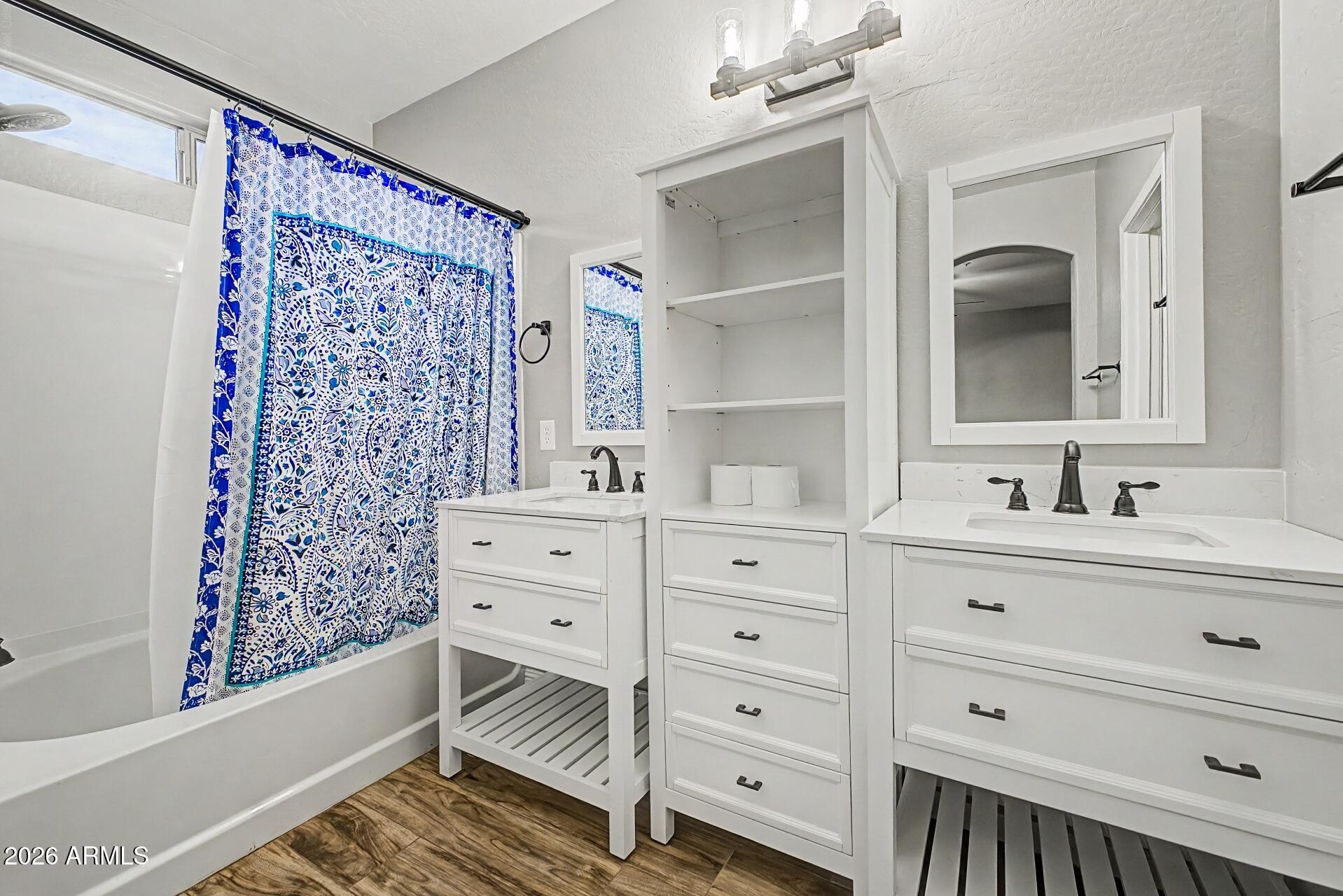 7103 W LONE TREE Trail