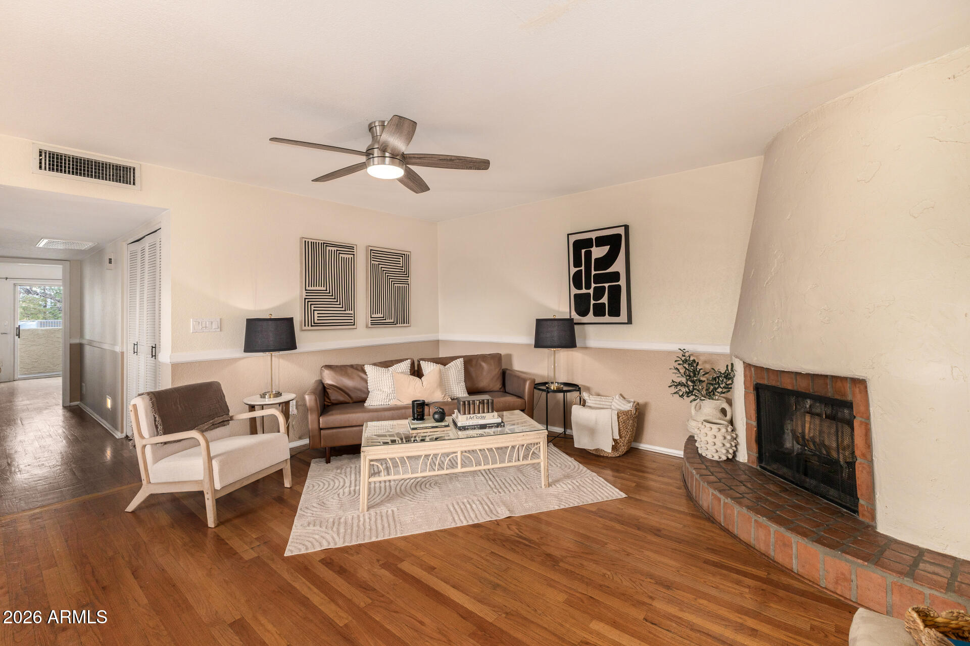 6943 E EARLL Drive 6