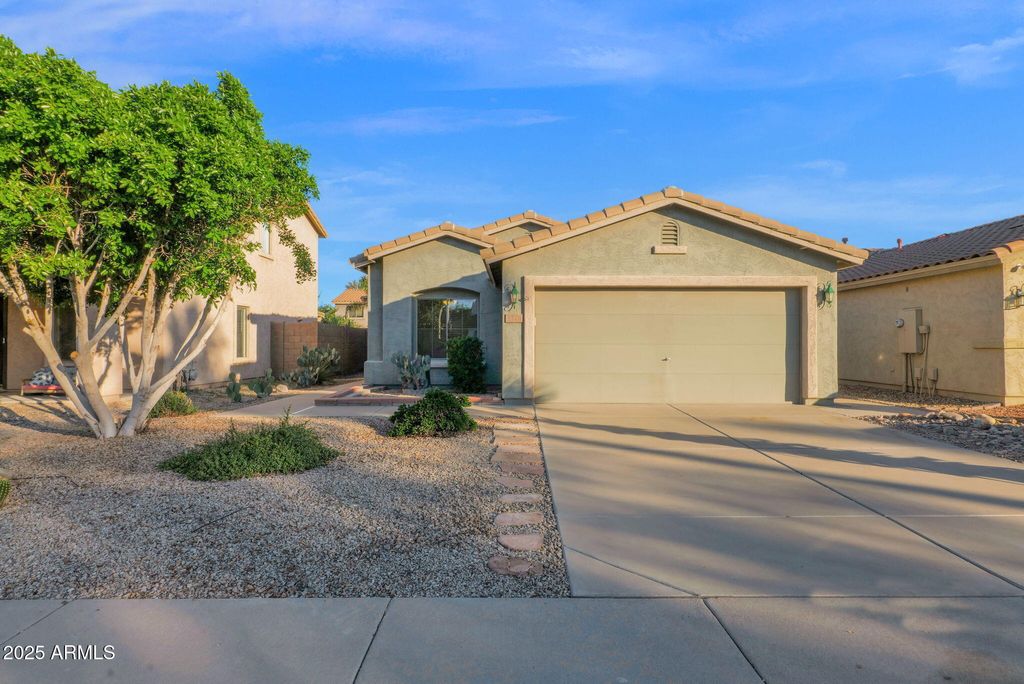 Photo of 1726 E Anastasia Street, San Tan Valley, AZ 85140 (MLS # 6953989)