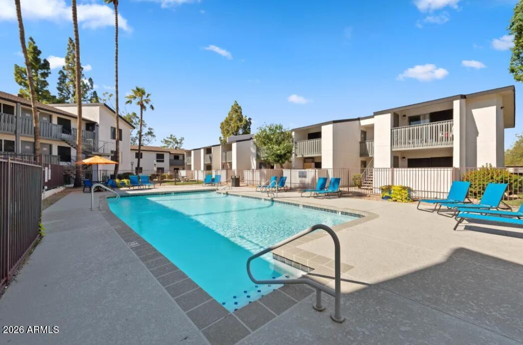 2222 W Beardsley Road 1