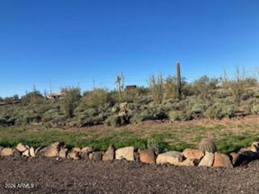 Beautiful flat land with scenic views all around.
Beautiful views of Circle Mountain.
You won't find many properties like this that's 
flat with beautiful views.