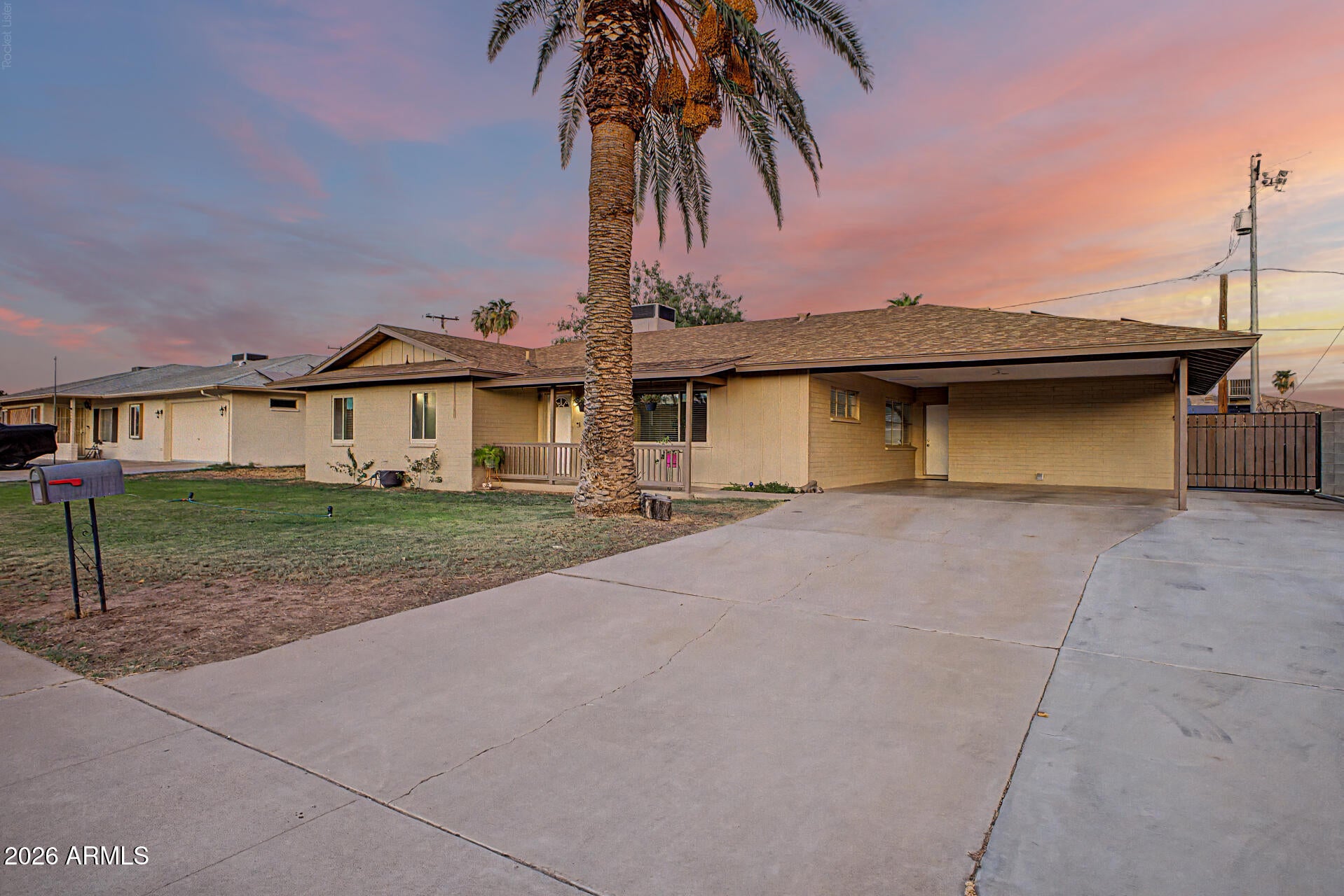 2315 W SHADY GLEN Avenue