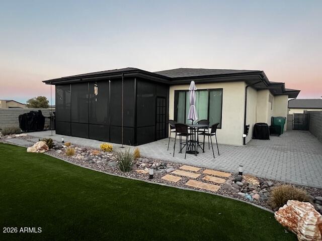 4506 N GARRETT Drive