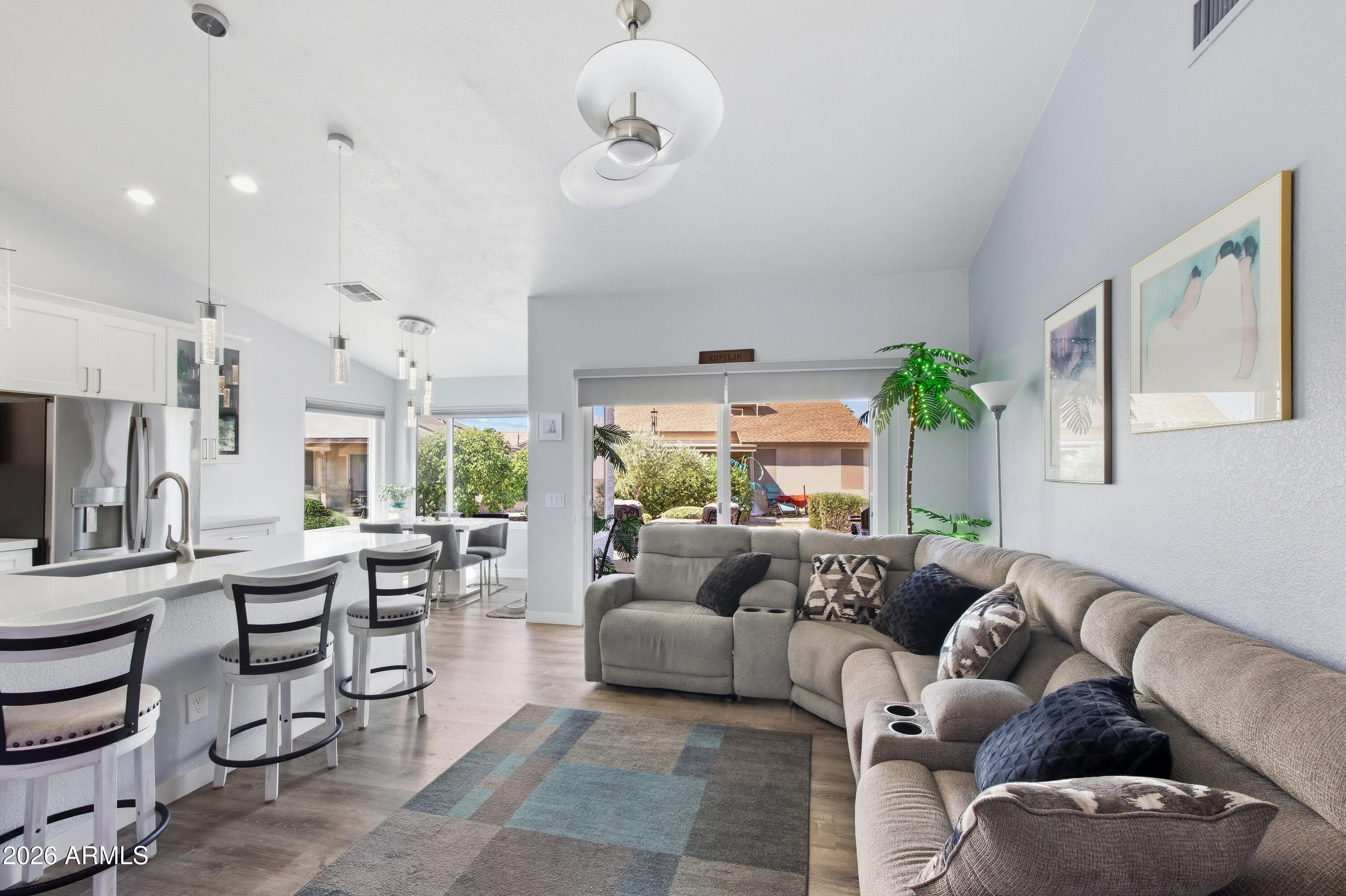 6692 S CYPRESS POINT Drive