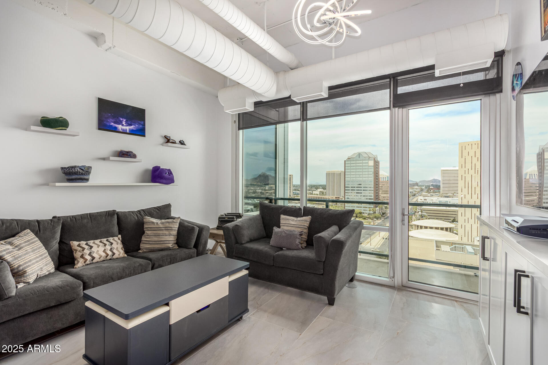 1 E LEXINGTON Avenue 1108