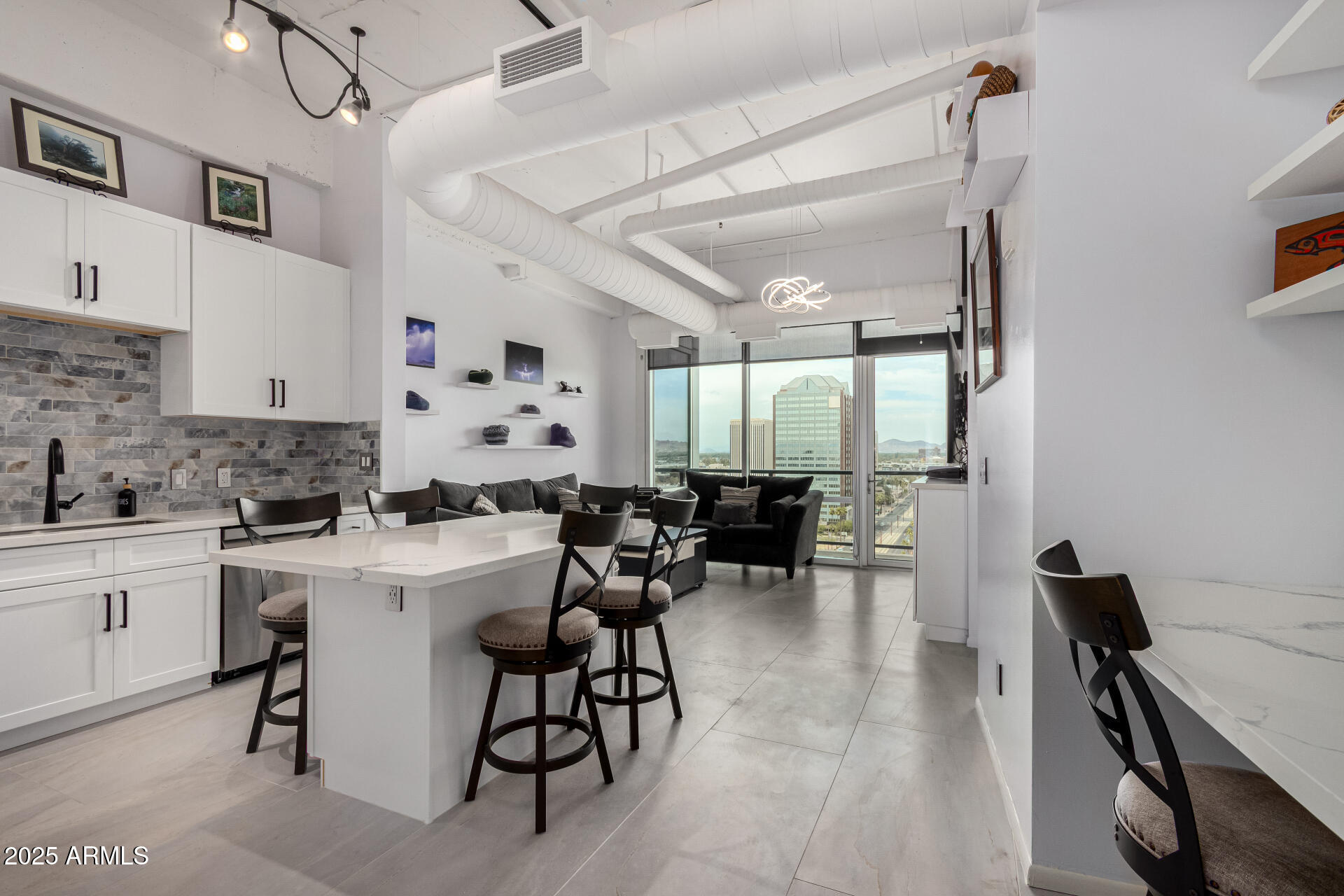 1 E LEXINGTON Avenue 1108