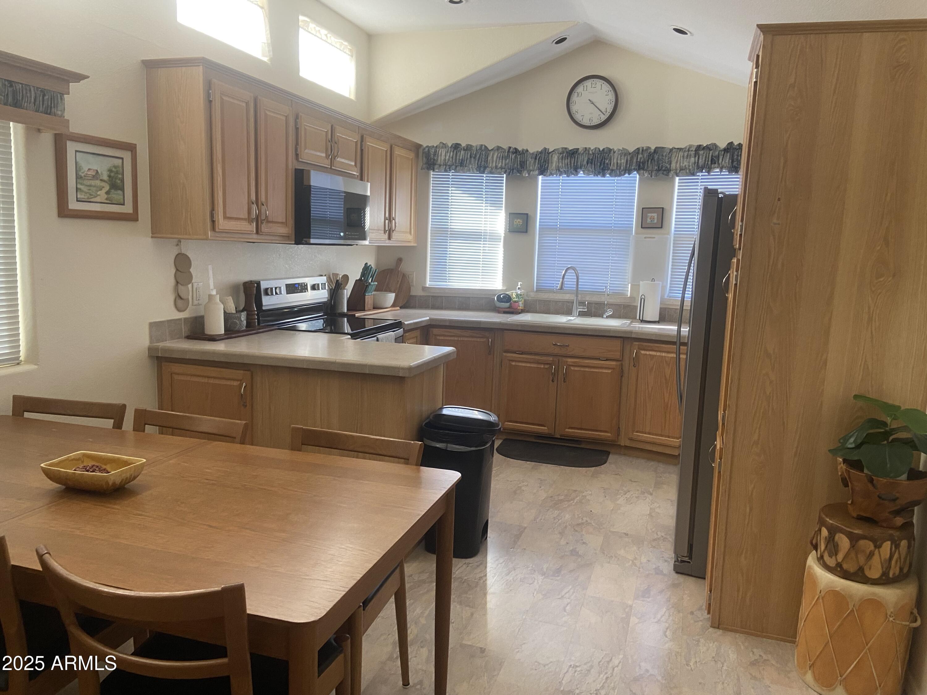 1363 W Chesapeake Drive