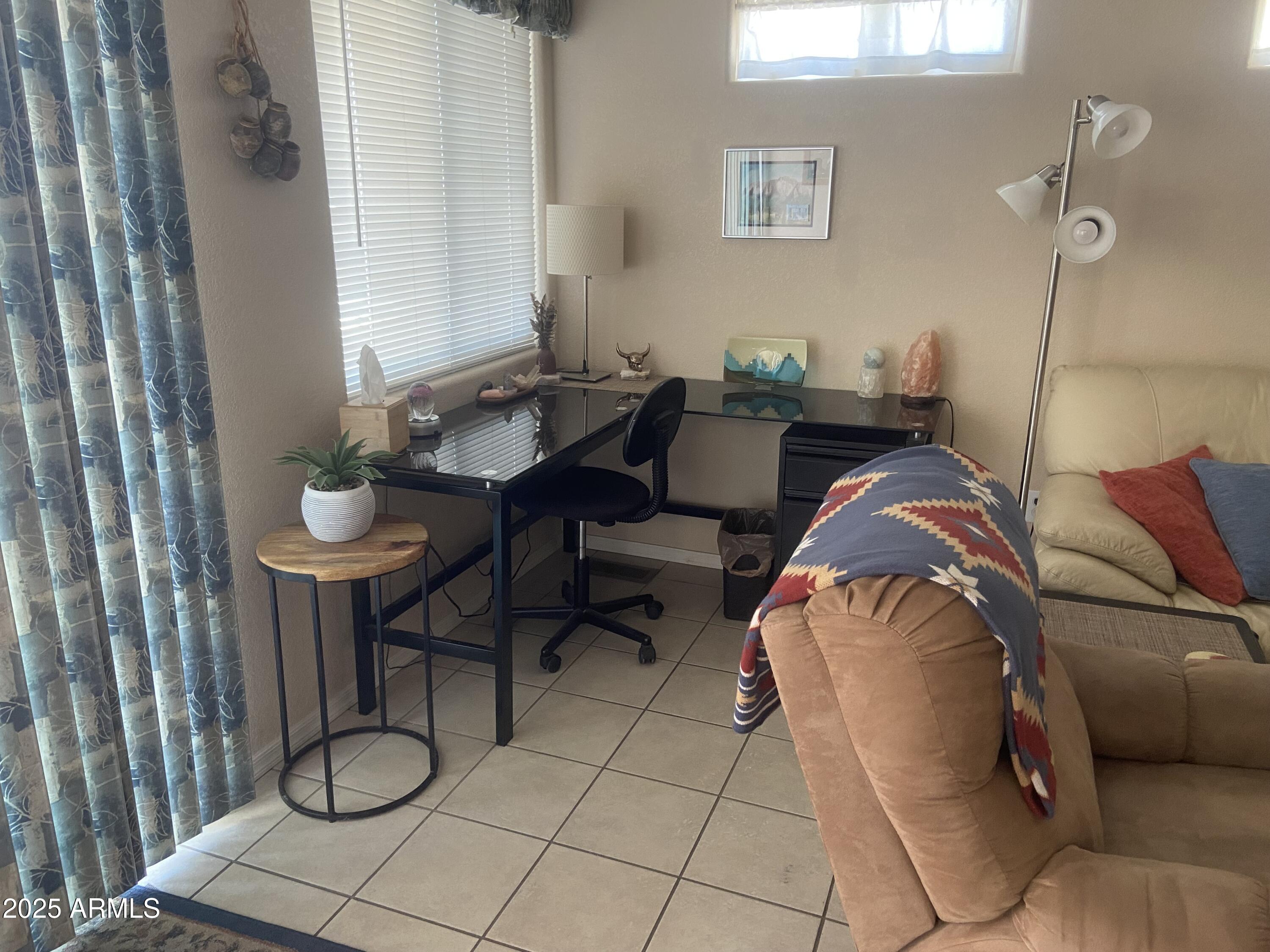 1363 W Chesapeake Drive