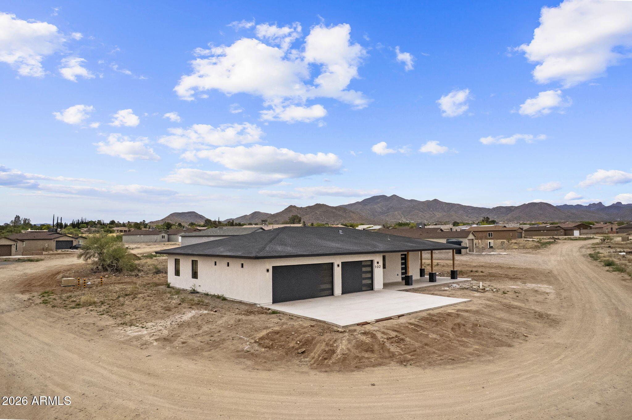 102 S MONTGOMERY Avenue