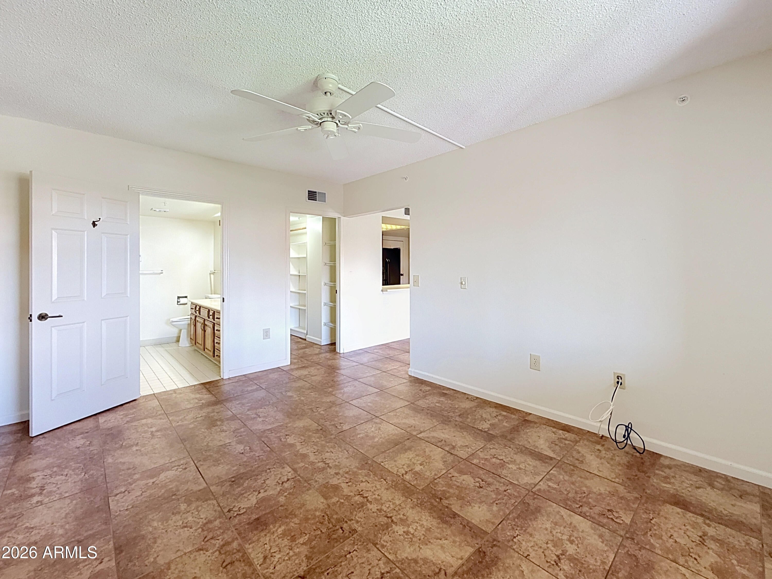 10330 W Thunderbird Boulevard C304