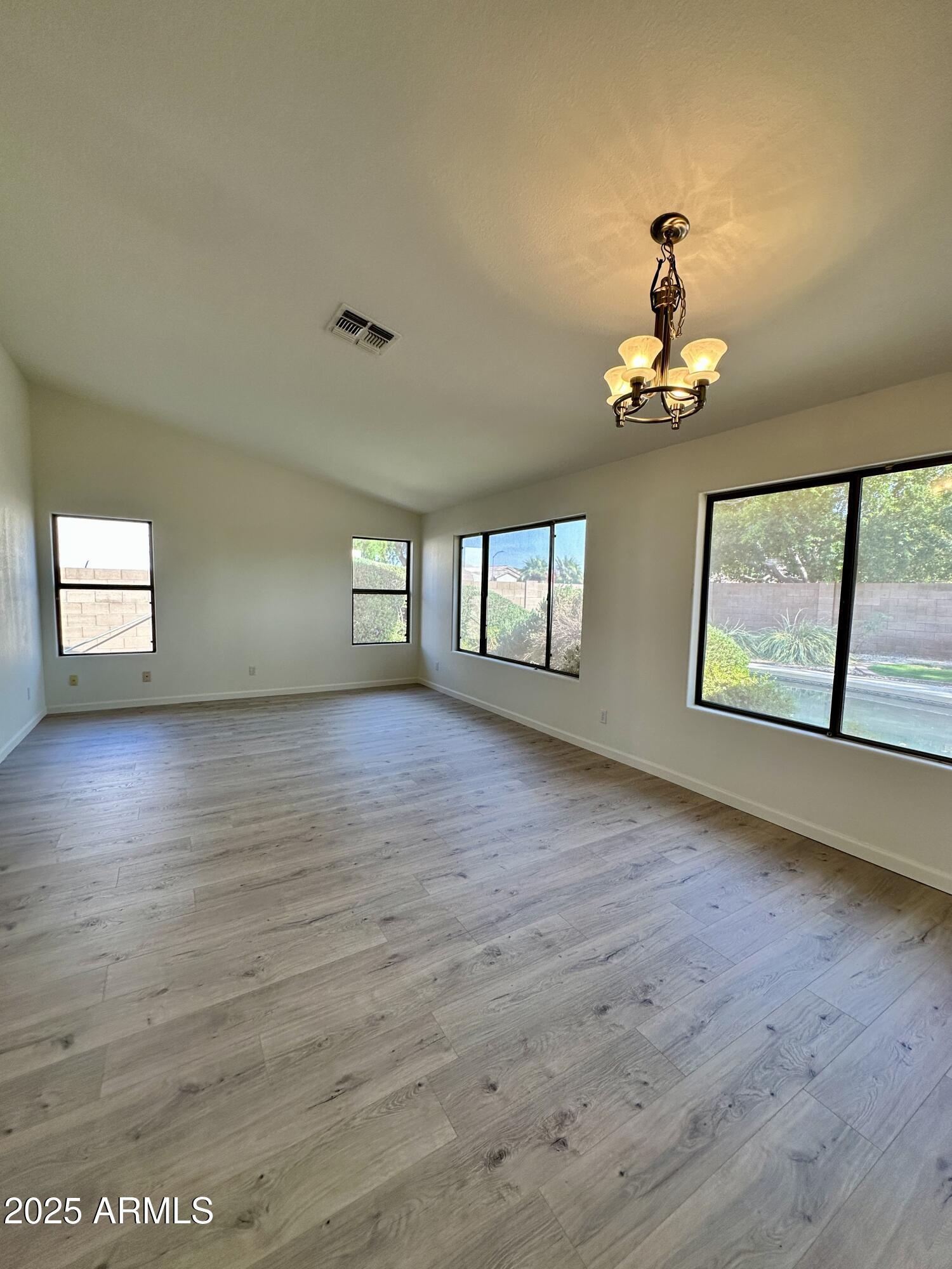 6911 W MONTE LINDO --