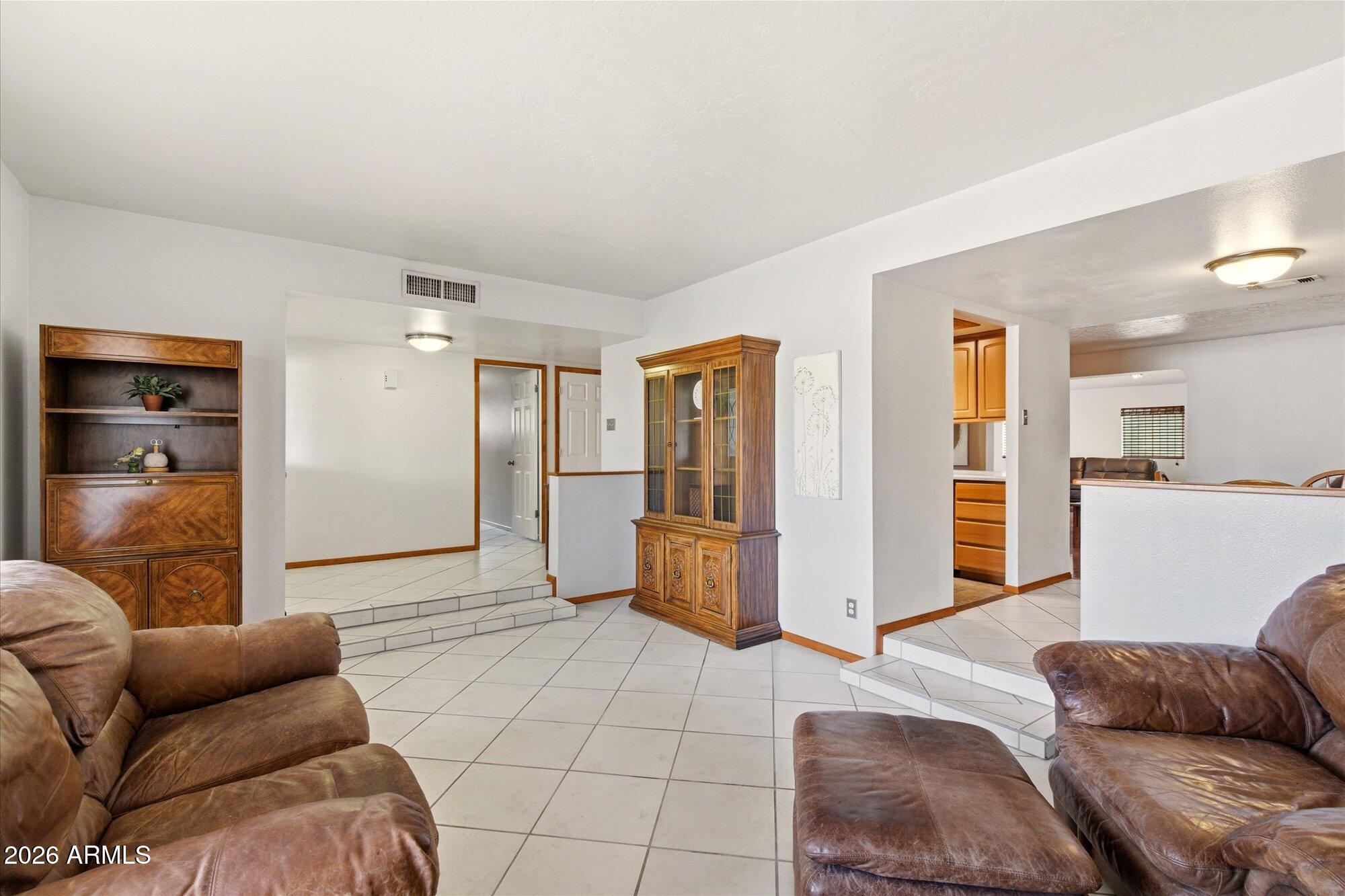 5231 W PORT AU PRINCE Lane