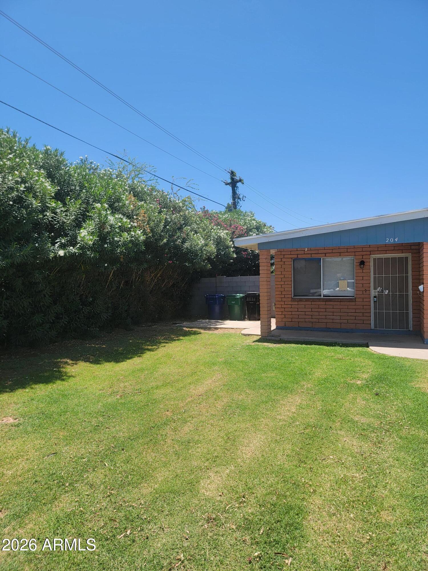 204 N STANDAGE --