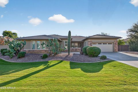 733 E FIELDSTONE Place Chandler AZ 85249