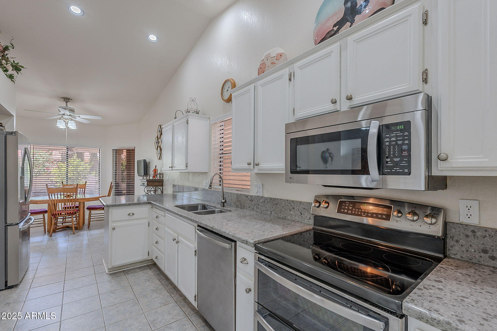 9339 E SUN LAKES Boulevard N