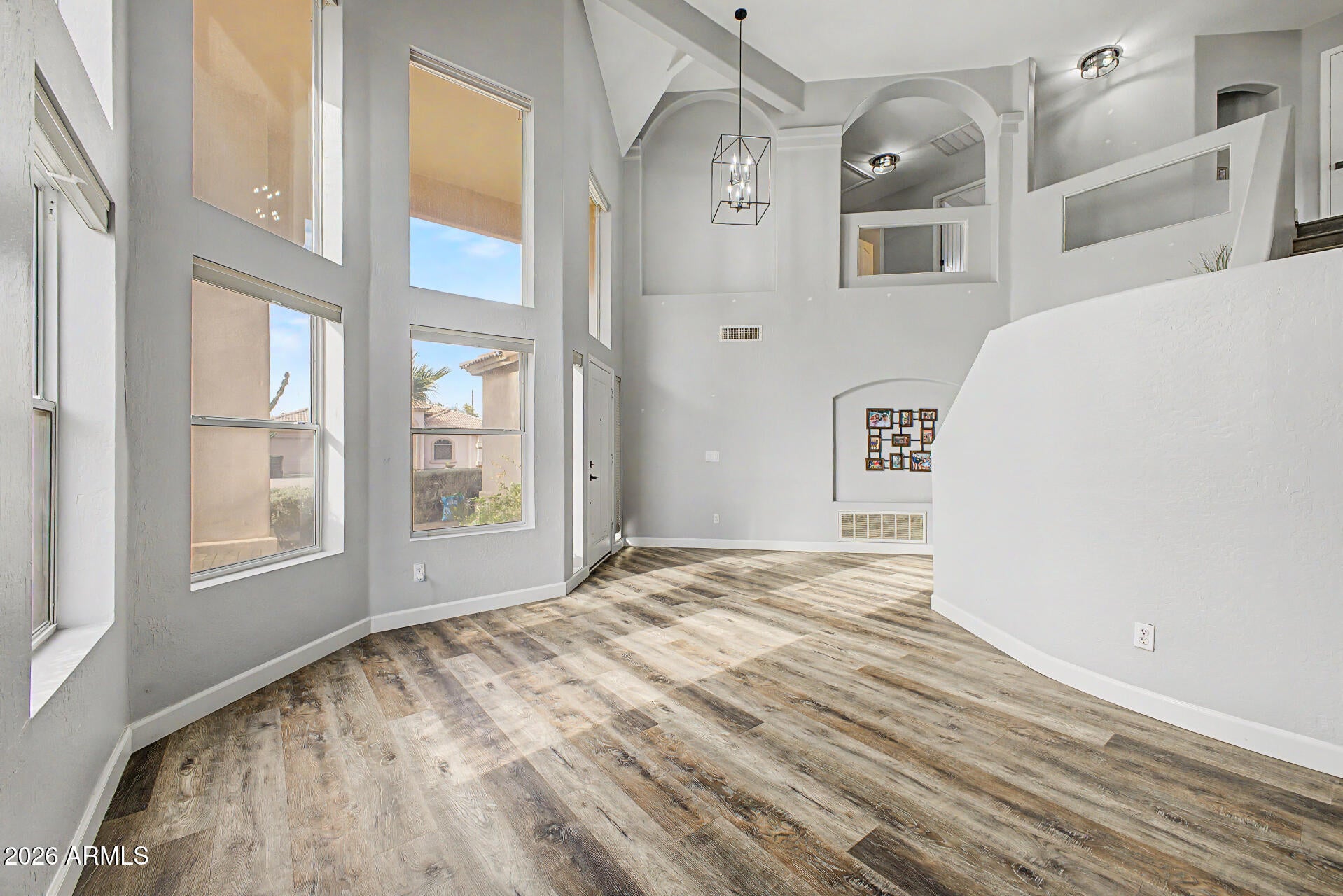 671 W FREMONT Drive