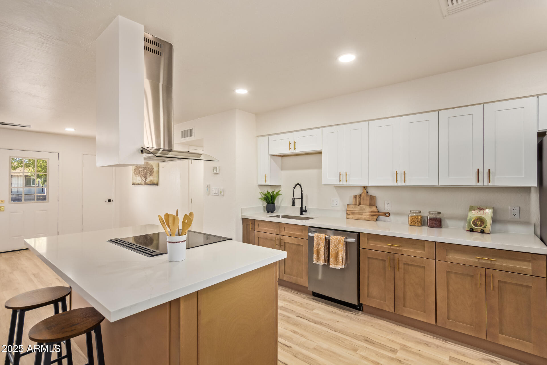 433 N 111TH Place