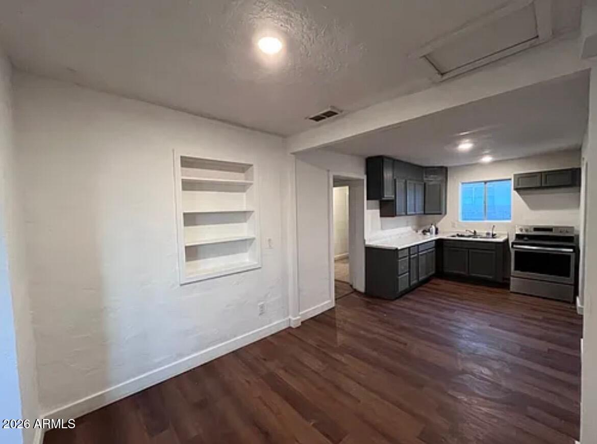 63 N Morrison Avenue