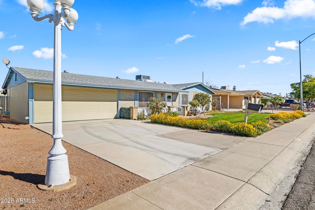 Photo of 3520 W Voltaire Avenue, Phoenix, AZ 85029 (MLS # 6975929)