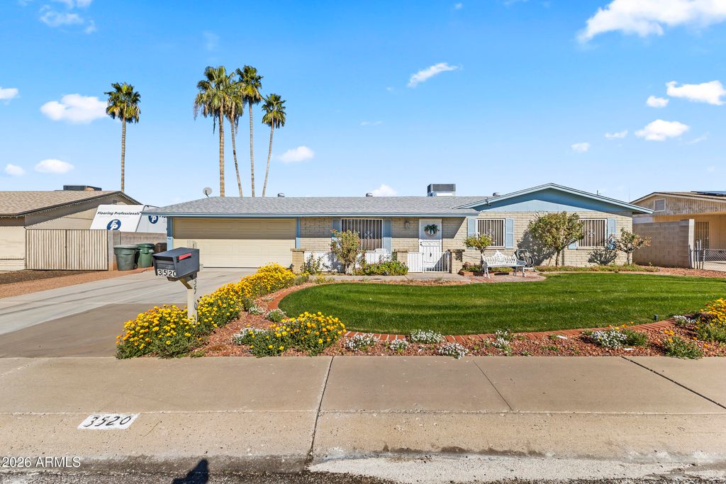 Photo of 3520 W Voltaire Avenue, Phoenix, AZ 85029 (MLS # 6975929)