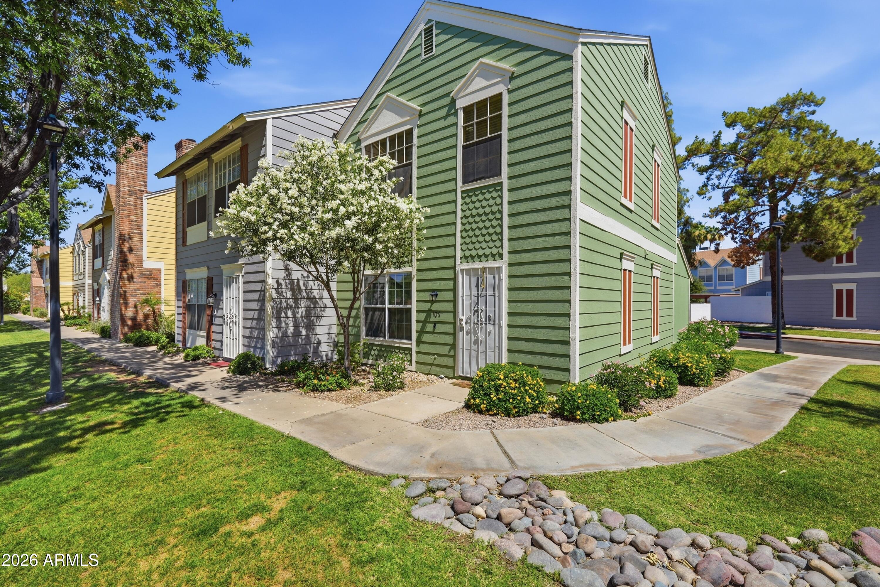 SUNSTONE - Residential