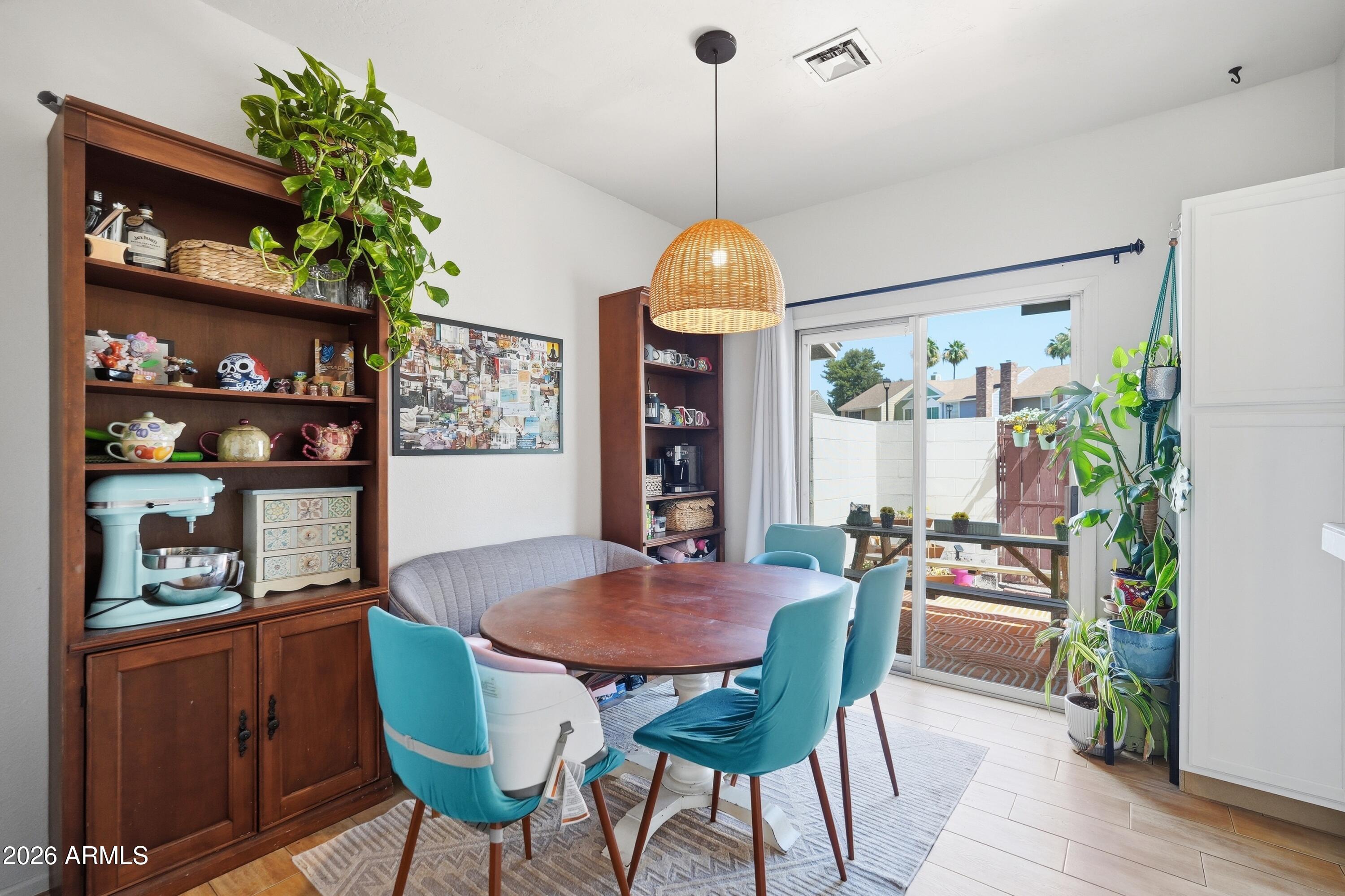 SUNSTONE - Residential