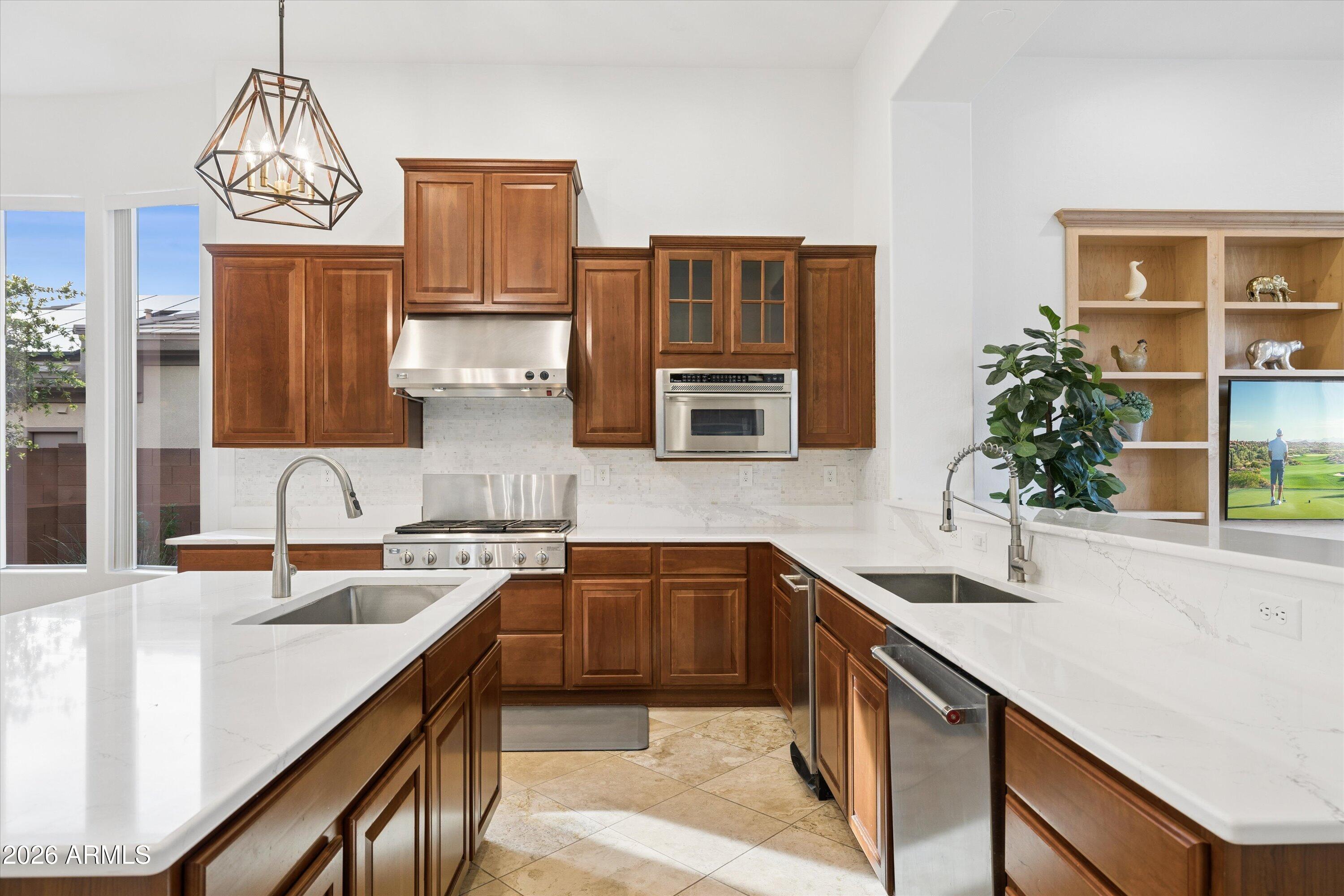 2564 W Princeville Drive