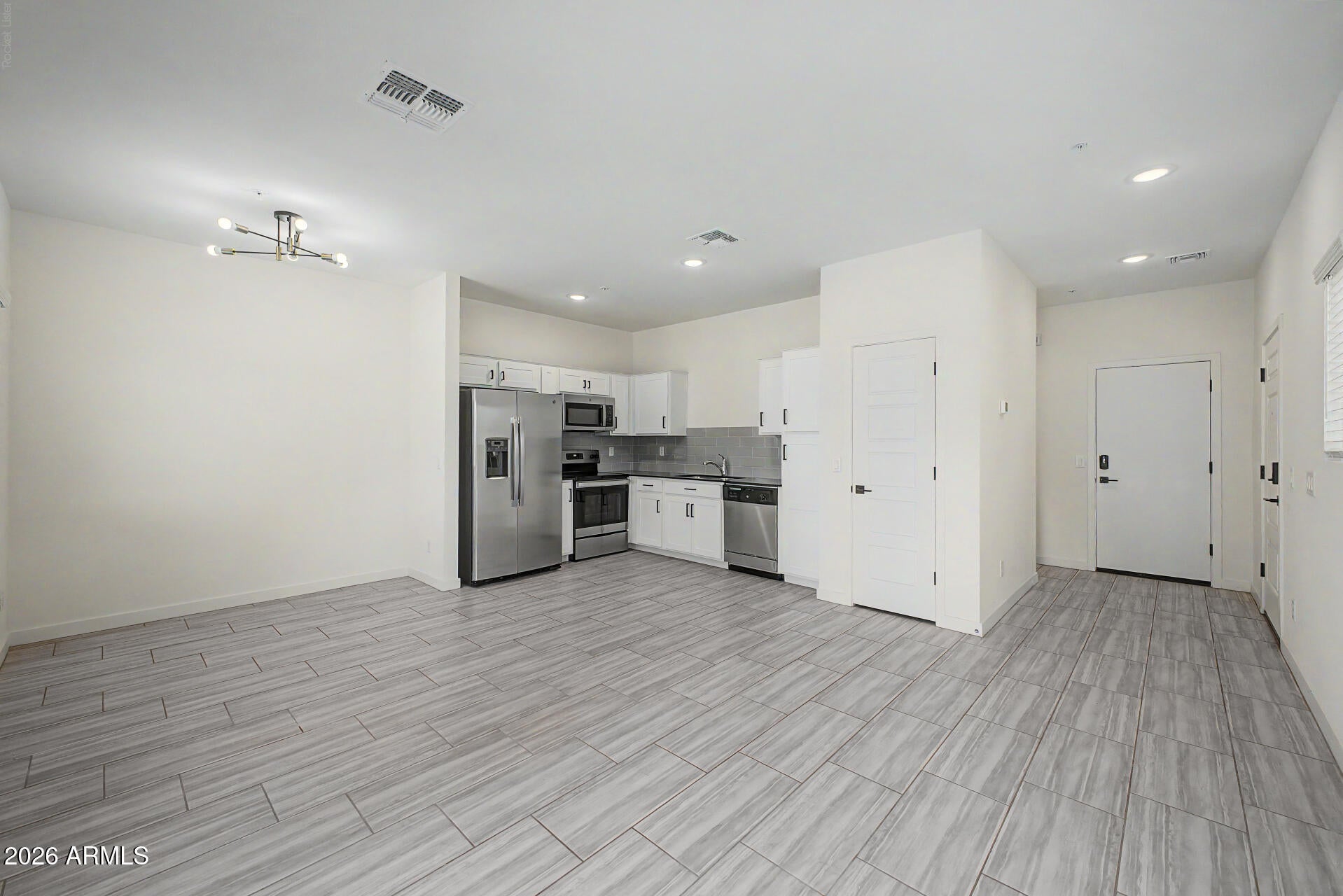 2280 W HARMONT Drive