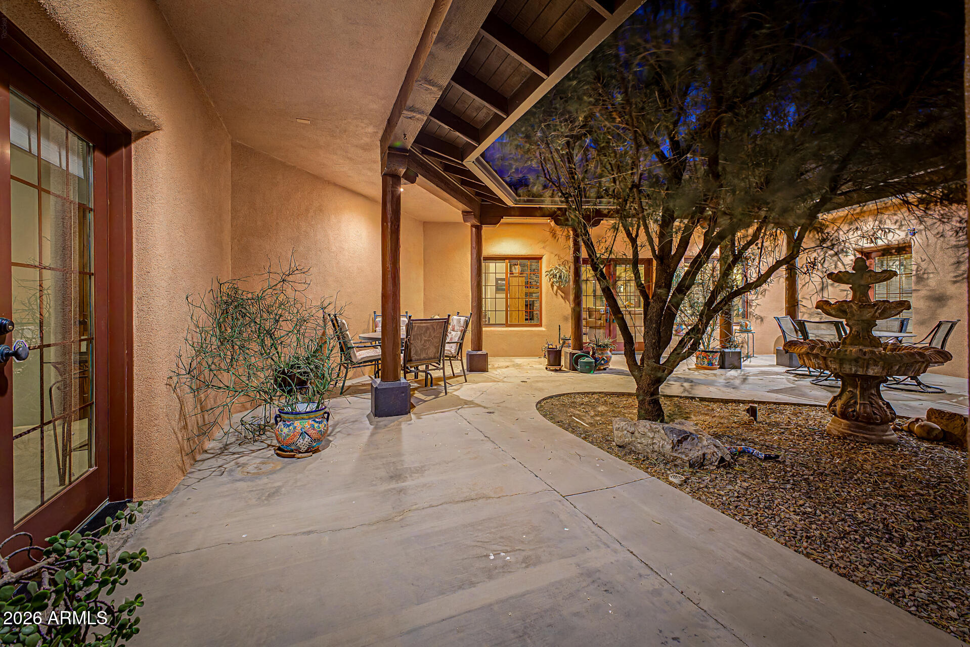 8660 W MISSION HILLS Drive