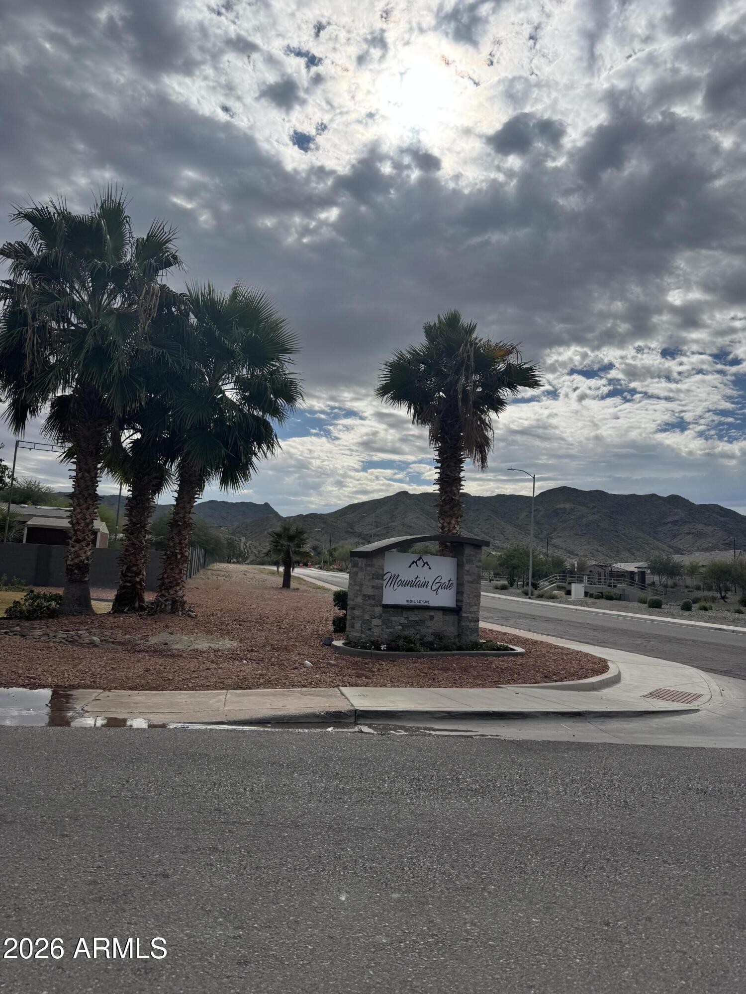 Mountain Gate - Residential