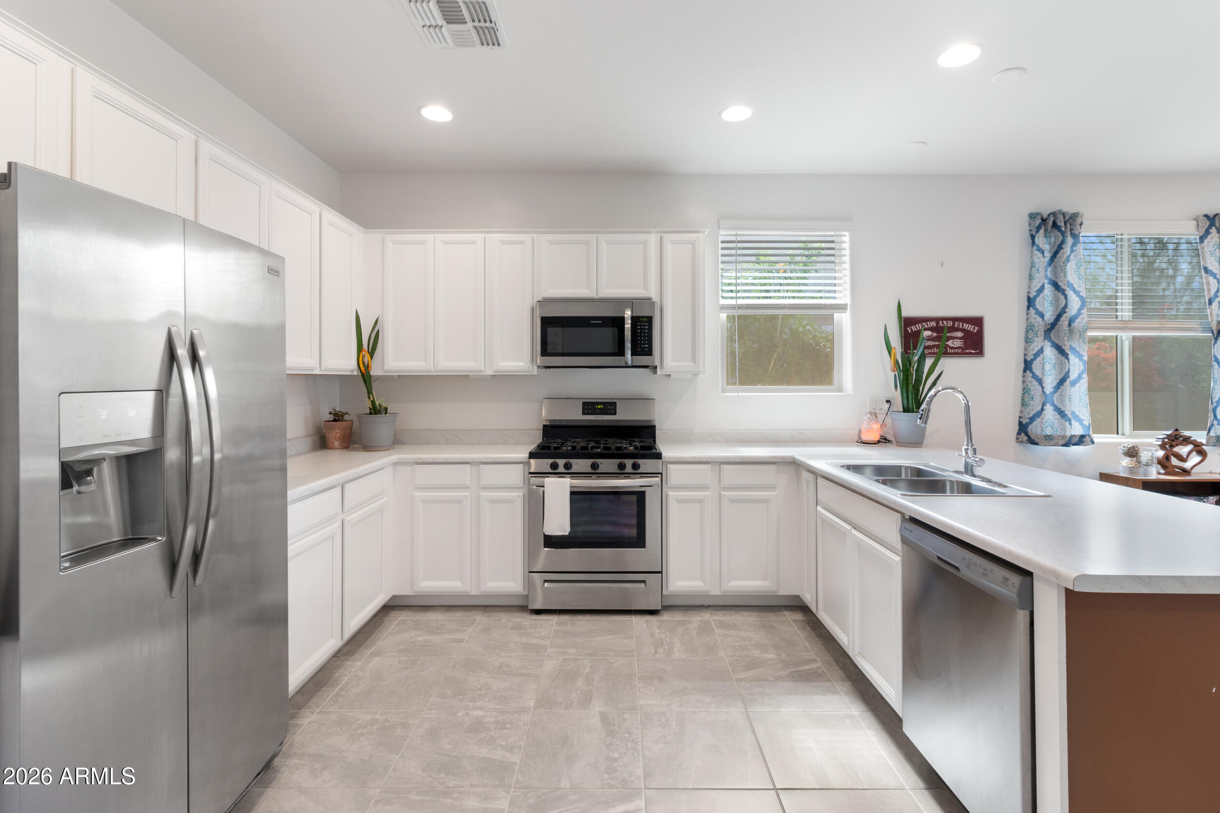 17237 W WEST WIND Drive