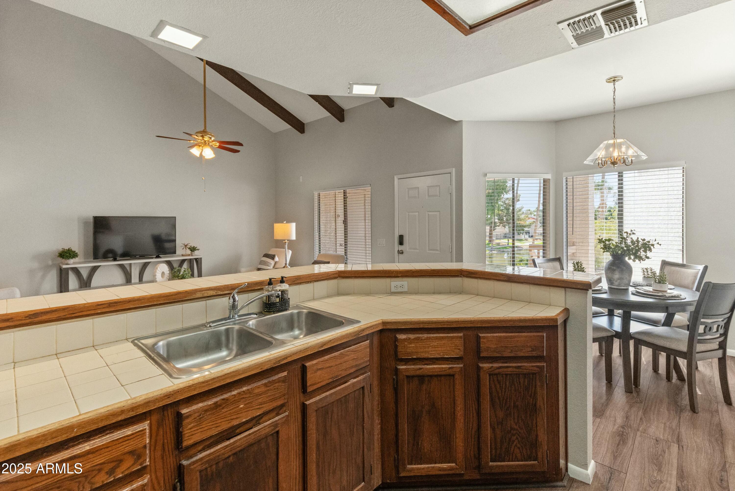 Phoenix, Arizona 85029, United States, 2 Bedrooms Bedrooms, ,2 BathroomsBathrooms,Residential,Active,91628