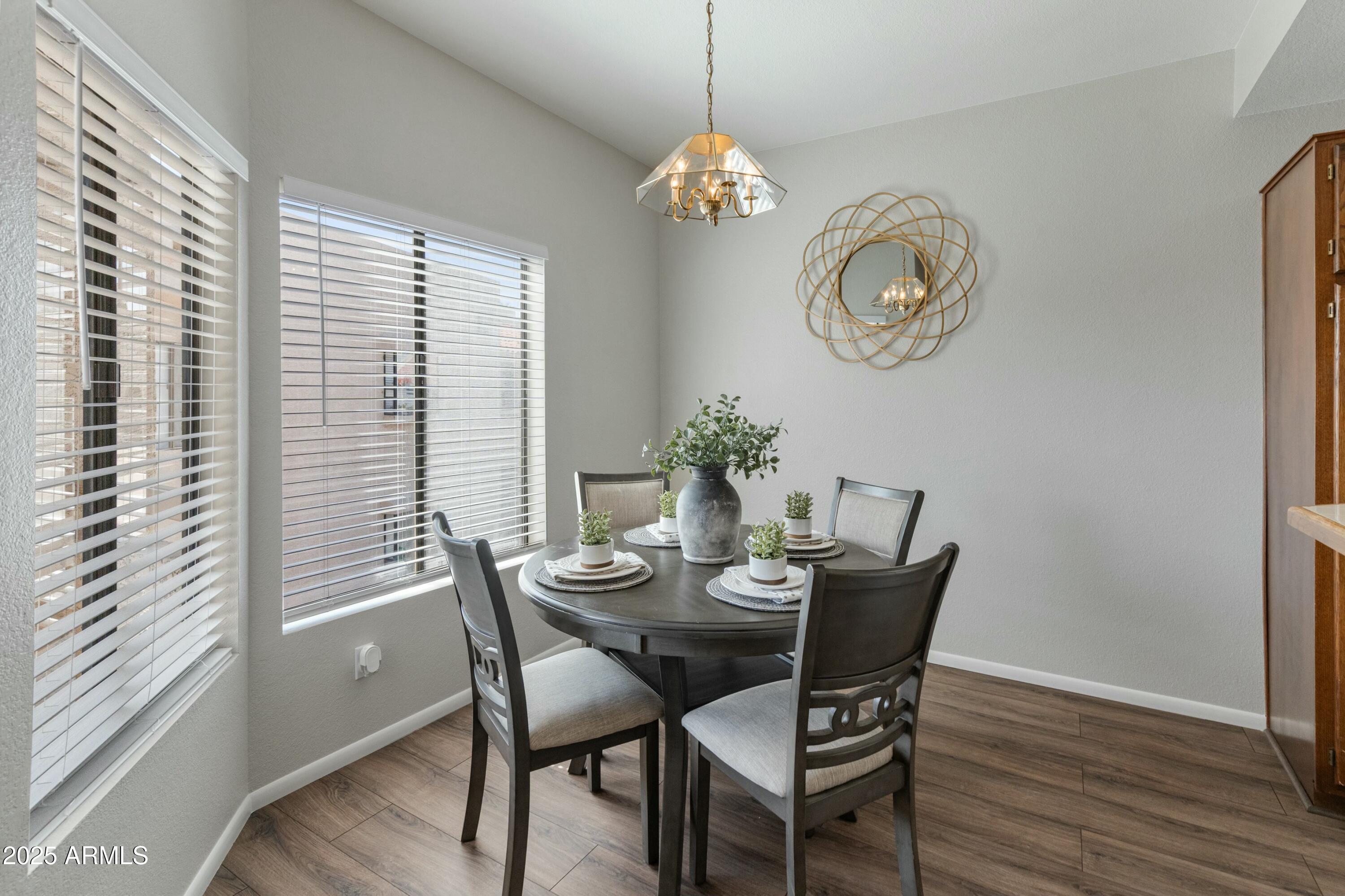 Phoenix, Arizona 85029, United States, 2 Bedrooms Bedrooms, ,2 BathroomsBathrooms,Residential,Active,91628